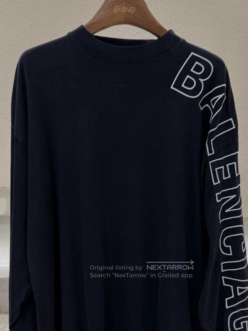 Balenciaga Balenciaga Round neck logo letter print long-sleeve hoodie Size US S / EU 44-46 / 1 - 9 Thumbnail