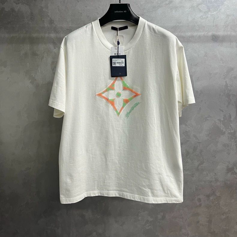 Louis Vuitton Louis Vuitton 25 New Spring Printed Crew Neck Short Sleeve Size US XL / EU 56 / 4 - 1 Thumbnail