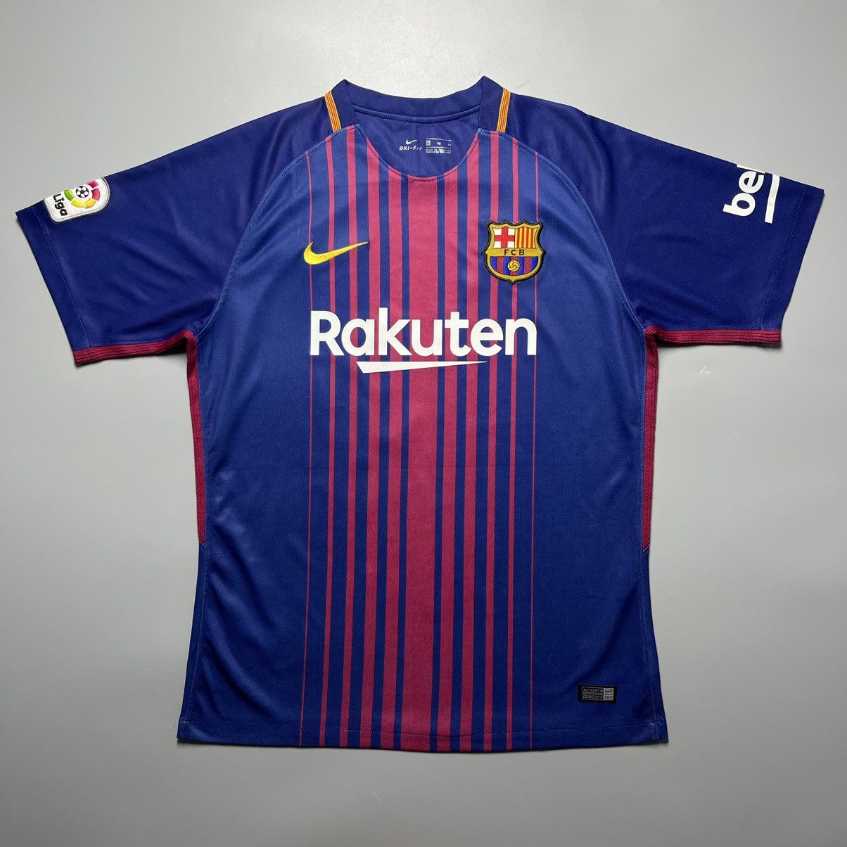 Nike BARCELONA NIKE 2017/2018 FOOTBALL HOME JERSEY #10 MESSI Size US XL / EU 56 / 4 - 2 Thumbnail