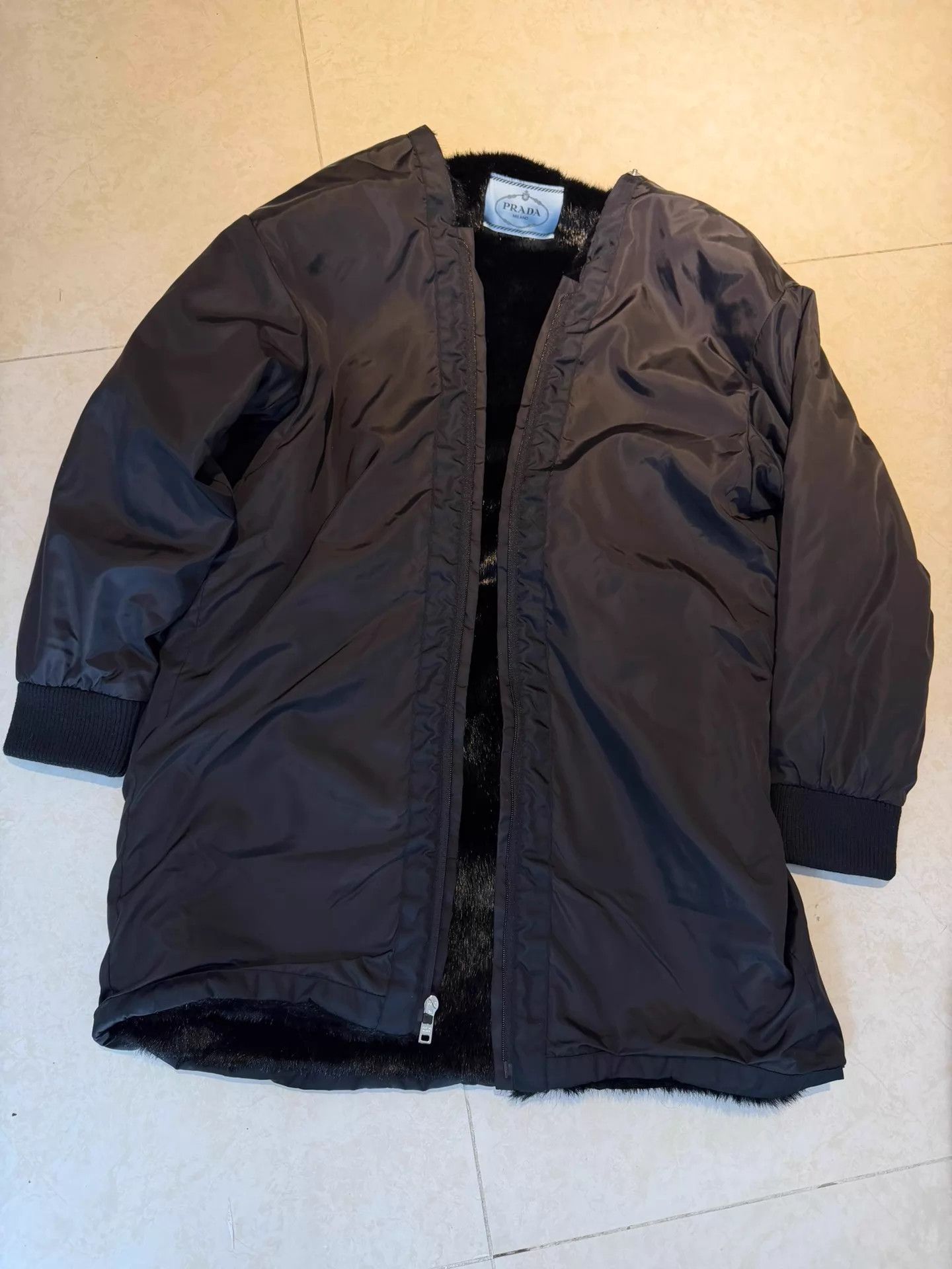 Prada Prada Oversized Down Parka 2-Piece Mink Lined Black Size XS / US 0-2 / IT 36-38 - 7 Thumbnail