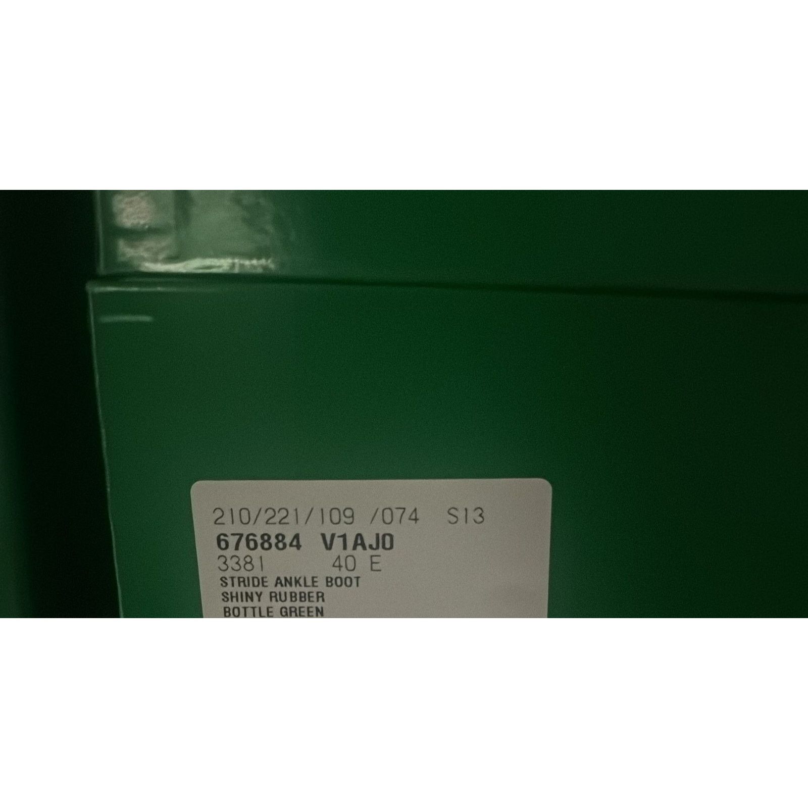Bottega Veneta o1rshd1 Shiny Rubber Stride Ankle Boots in Bottle Green Size US 7 / EU 40 - 14 Thumbnail