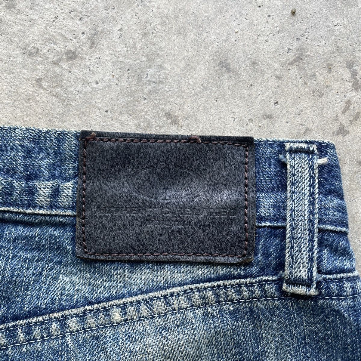 Japanese Brand Vintage Japanese Rusty Wash Distressed Faded Jeans Pants W32 Size US 32 / EU 48 - 8 Thumbnail