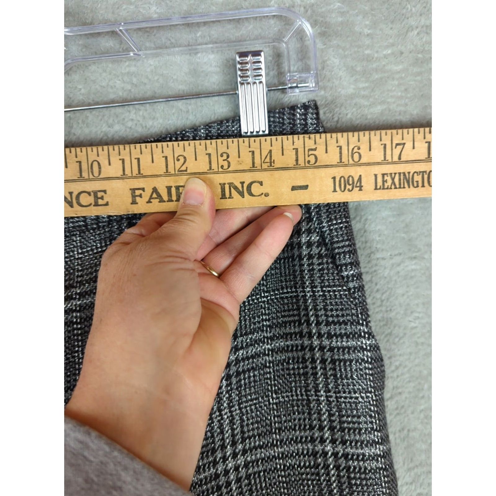 Worthington Worthington Womens 8 Black Metallic Plaid Pants Dress Pants Pockets Zipper Flat Front Regular Fit Christmas Holiday Winter Fall NWT Size 30" / US 8 / IT 44 - 5 Thumbnail