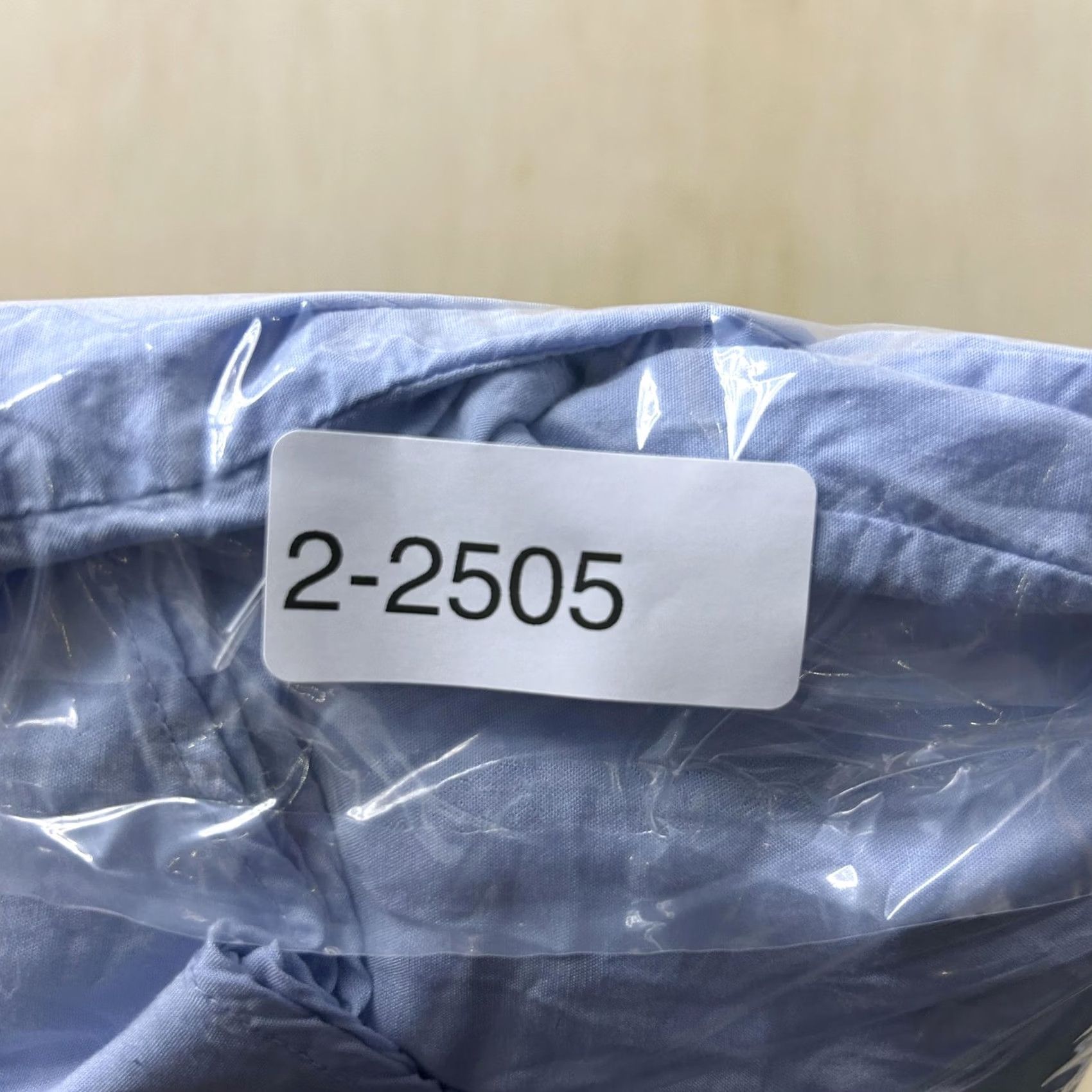 Uniqlo Uniqlo Shirt Womens XS Blue Solid Long Sleeve Button-Up Basic Workwear Top Size XS / US 0-2 / IT 36-38 - 7 Thumbnail