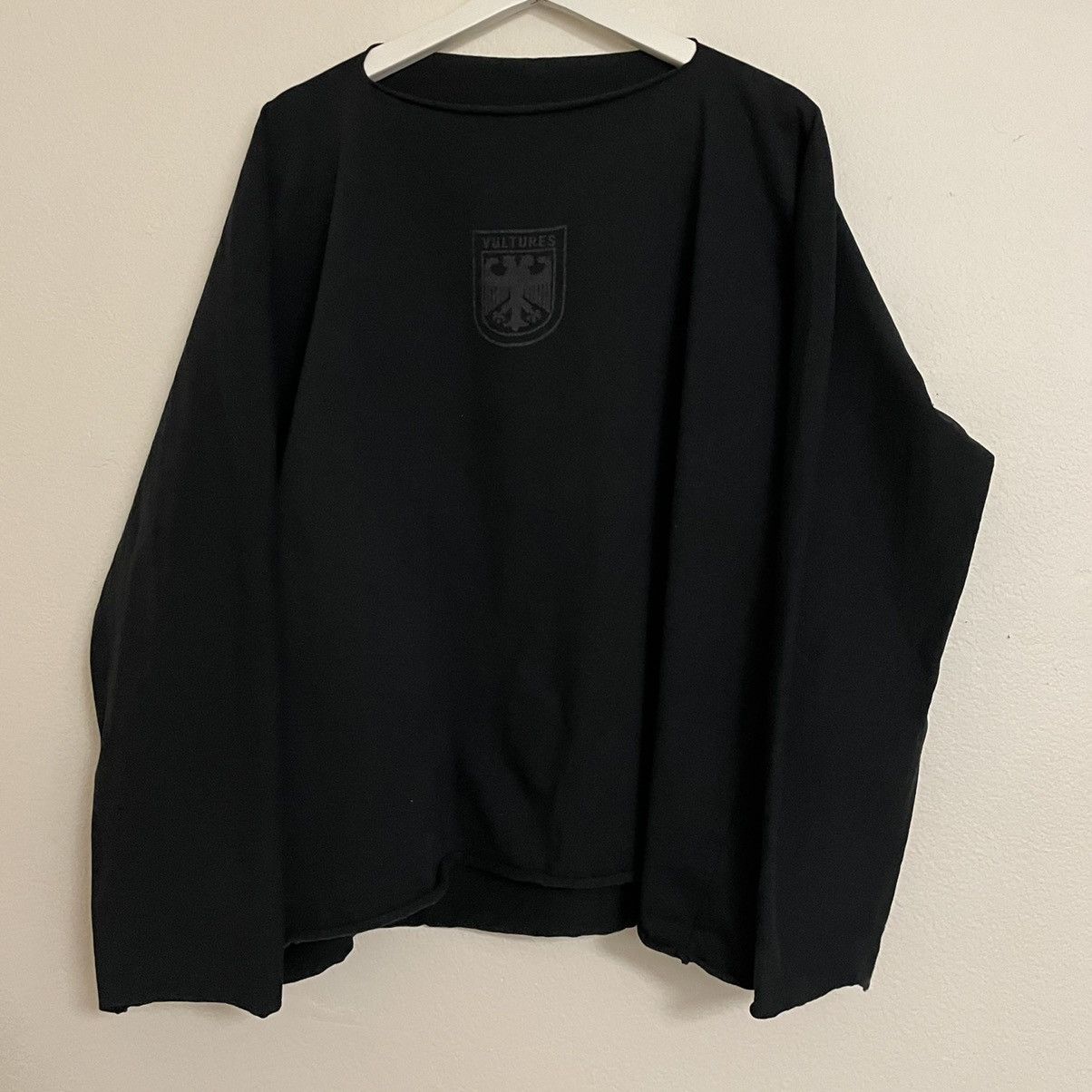 Yeezy Vultures Badge Longsleeve Size US M / EU 48-50 / 2 - 6 Thumbnail