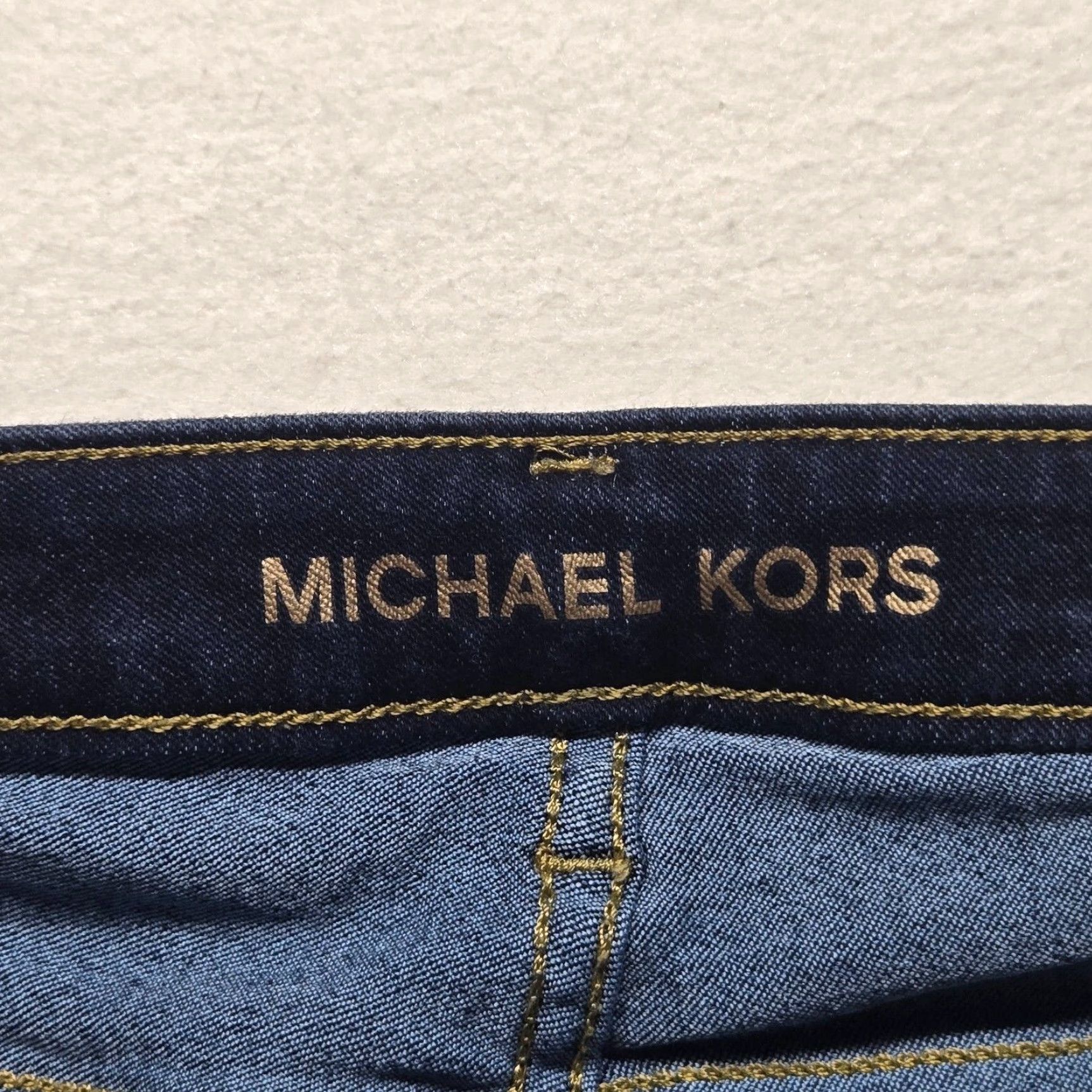Michael Kors MICHAEL KORS Dark Blue Cut-Off Denim Jeans Adult Women's Size 4 Size 27" / US 4 / IT 40 - 2 Thumbnail