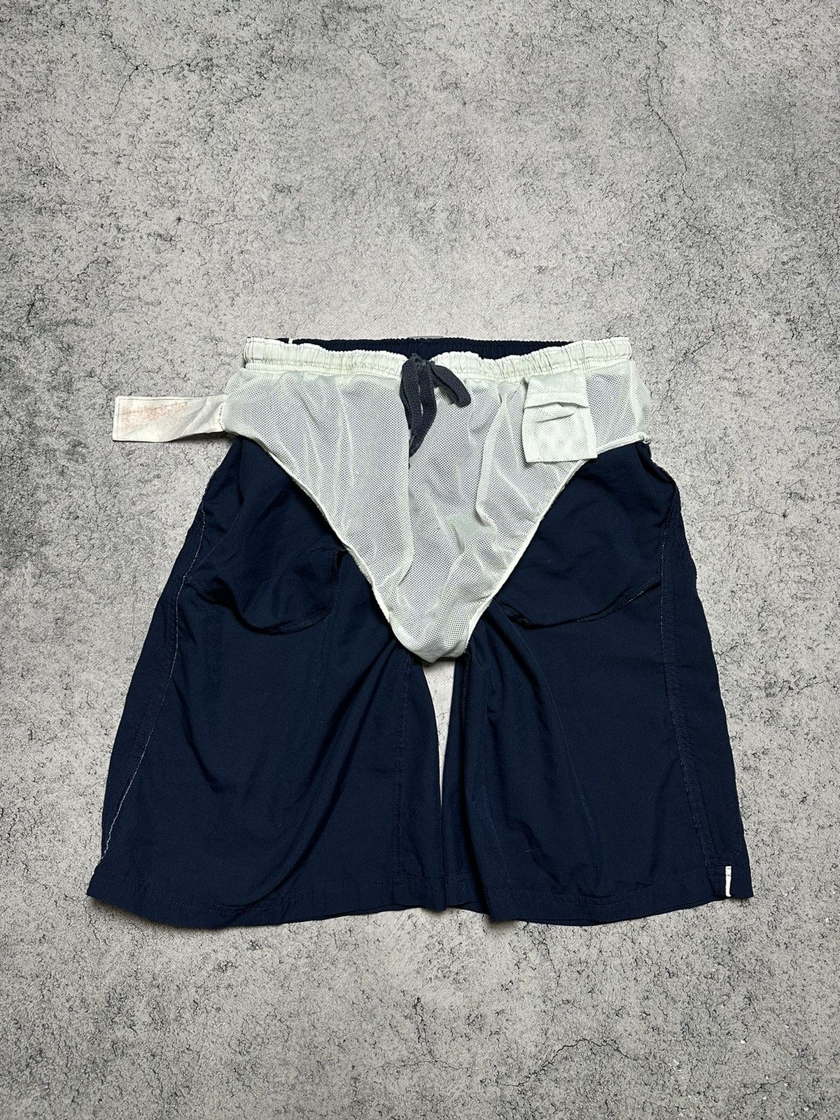 Vintage Vintage Nike Nylon Shorts Size M-L Y2K Swoosh Size US 32 / EU 48 - 14 Thumbnail