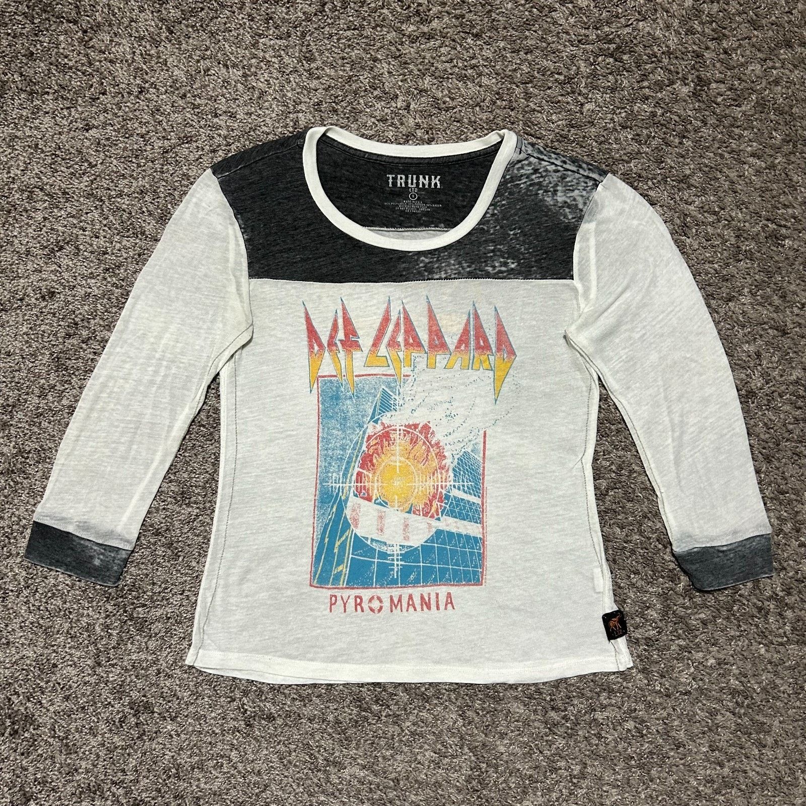 Trunk Ltd Trunk LTD Def Leppard Shirt Pyromania 1983 Tour Tee Small Size S / US 4 / IT 40 - 9 Thumbnail