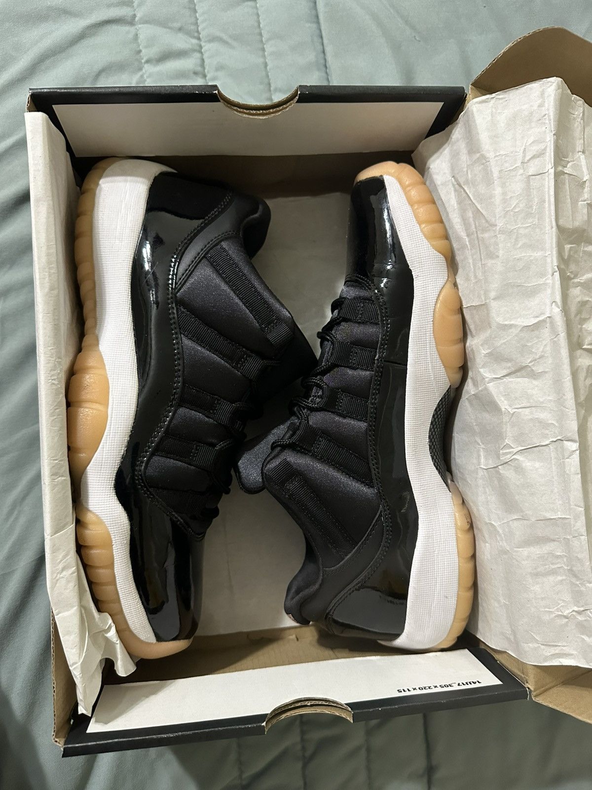 Jordan Brand Jordan 11 Low GS “Bleached Coral” Size US 8.5 / EU 41-42 - 1 Thumbnail