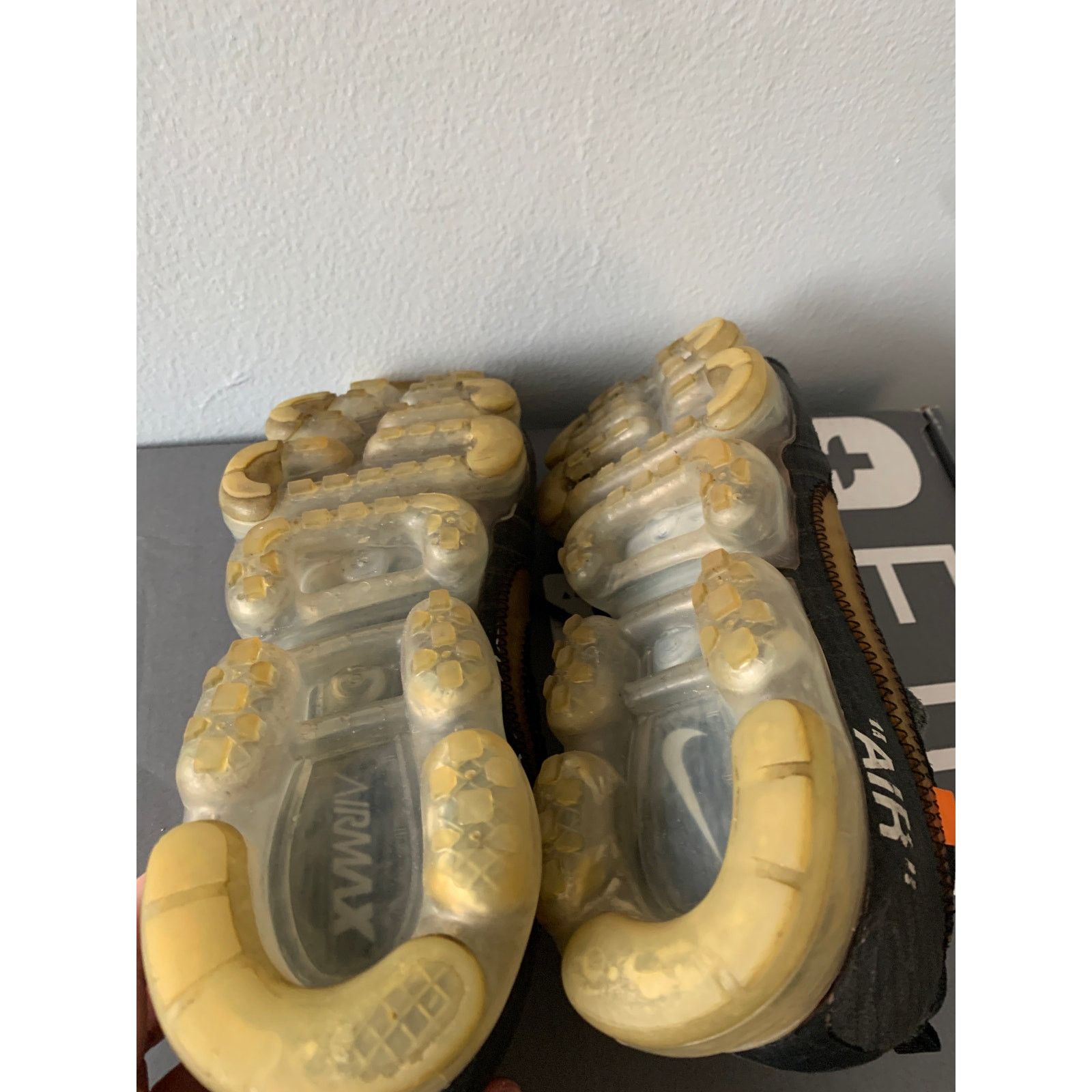 Nike Nike Air VaporMax Off-White Black 2018 Size 10.5 Used Size US 10.5 / EU 43-44 - 6 Thumbnail
