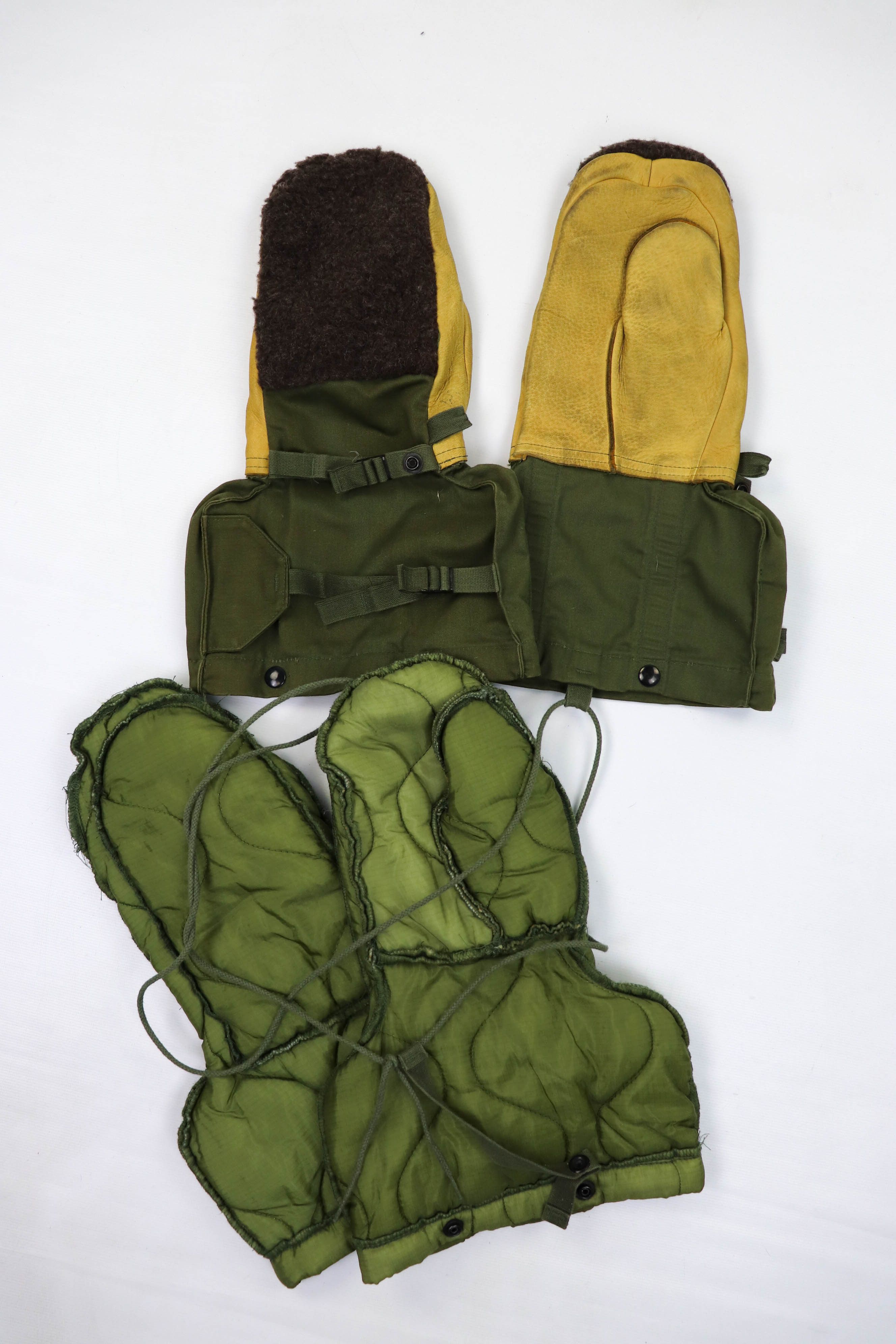 Vintage Vintage Mitten Set Arctic Extreme Cold Weather Khaki Gloves Size ONE SIZE - 3 Thumbnail