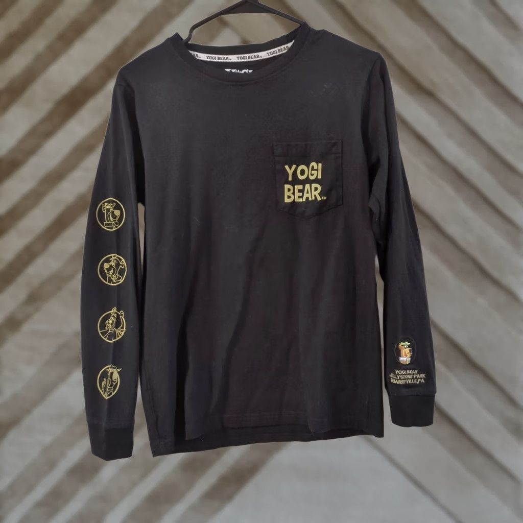 Vintage Yogi Bear Jellystone Park Quarryville, PA Long Sleeve T Shirt Small Mens Black Polyester Knit Crew Neck Regular” Size US S / EU 44-46 / 1 - 1 Thumbnail