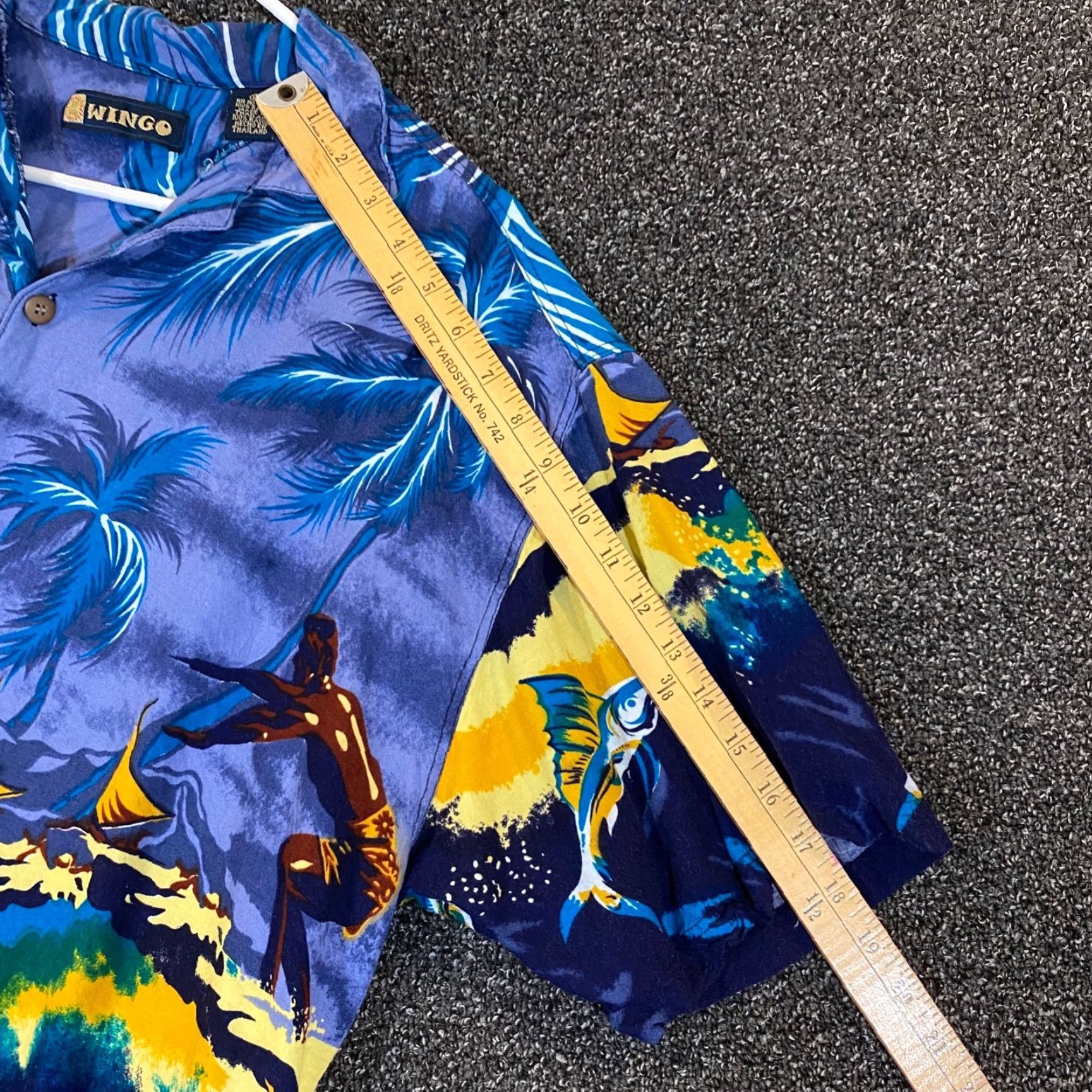 Vintage WINGO Hawaiian Shirt Mens XL Blue Floral Surfing Button Up Short Sleeve Rayon Shirt Size US XL / EU 56 / 4 - 6 Thumbnail
