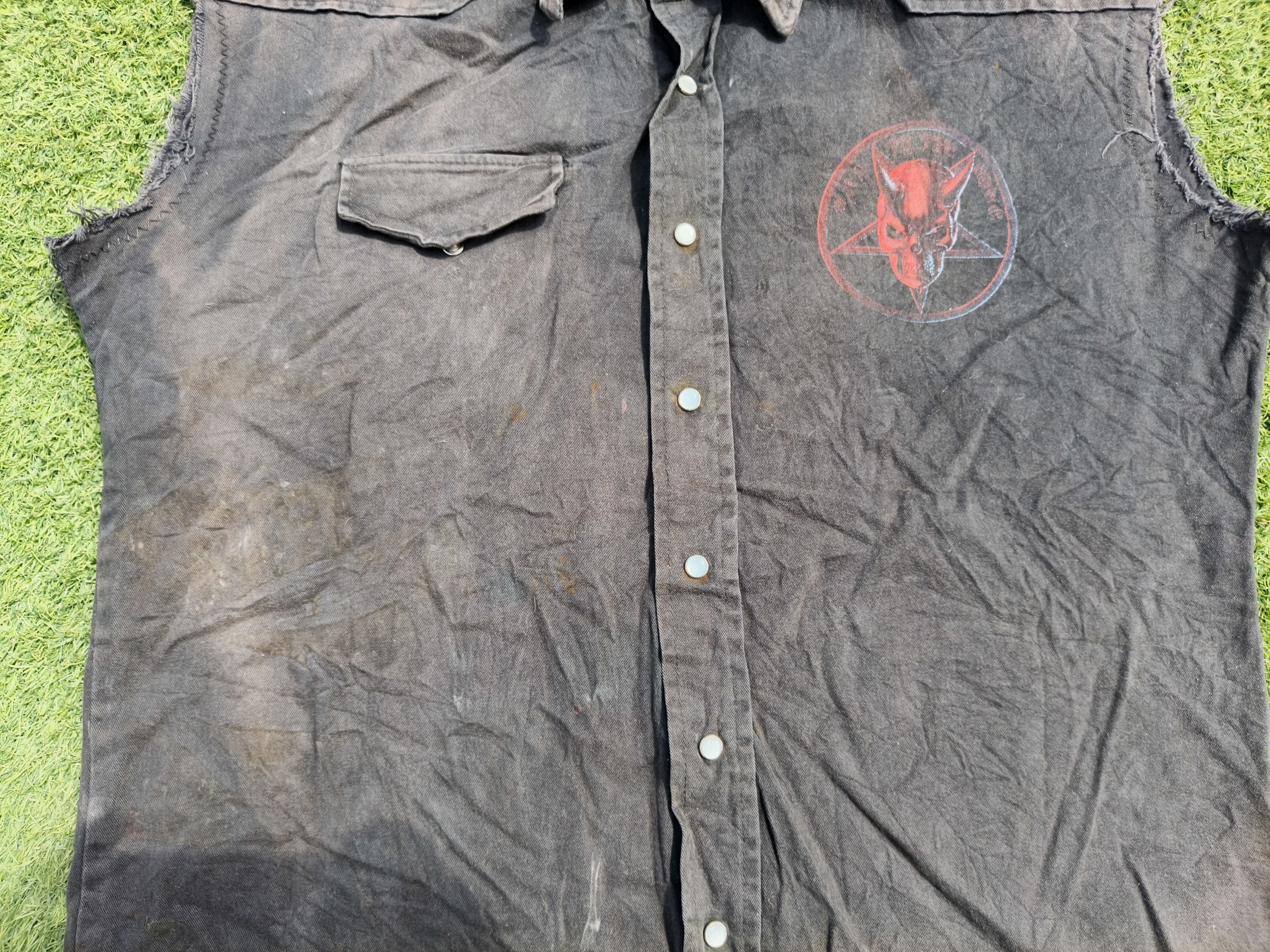 Band Tees Trashed Spiral Direct Rock Metal Skeleton Sleeveless Jacket Size US XL / EU 56 / 4 - 4 Thumbnail