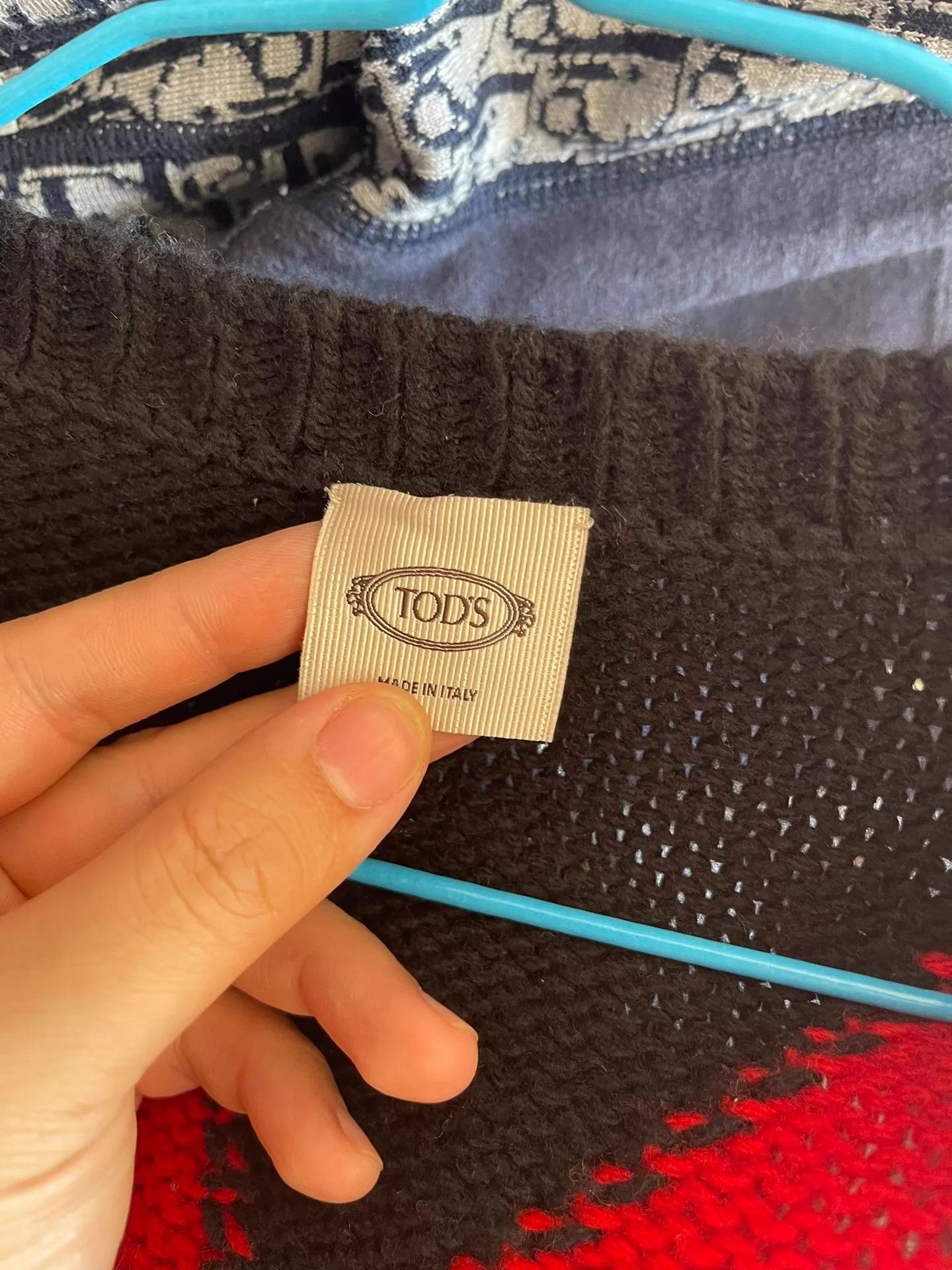 Tod's TODS women's Merino wool M sweater worn 2x like new Size M / US 6-8 / IT 42-44 - 3 Thumbnail