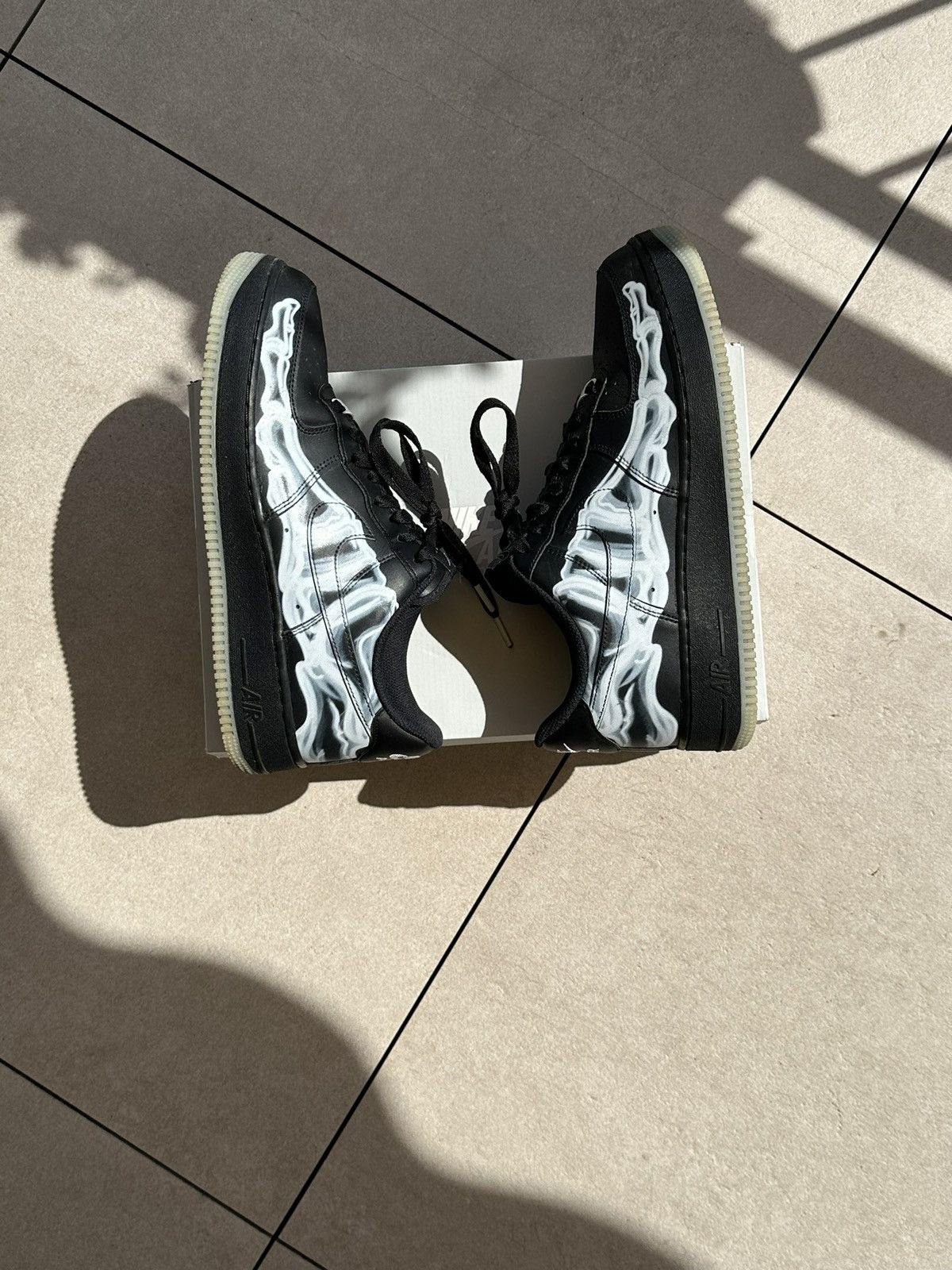 Nike Nike Air Force 1, Skeleton (Halloween 2019) Size US 9 / EU 42 - 5 Thumbnail