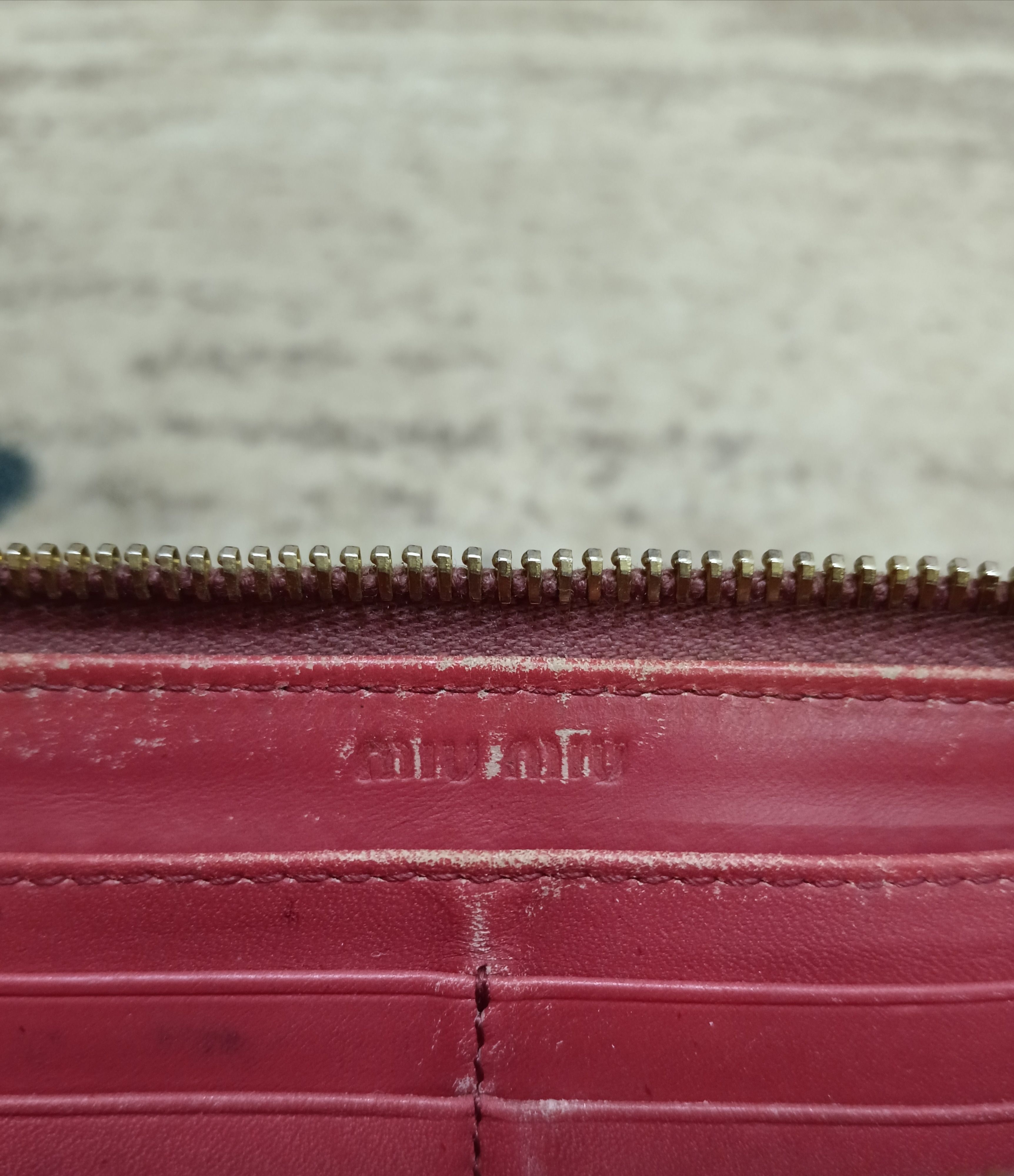 Miu Miu SICK🔥MIU MIU LEATHER CROC 🐊 WALLET Size ONE SIZE - 12 Thumbnail