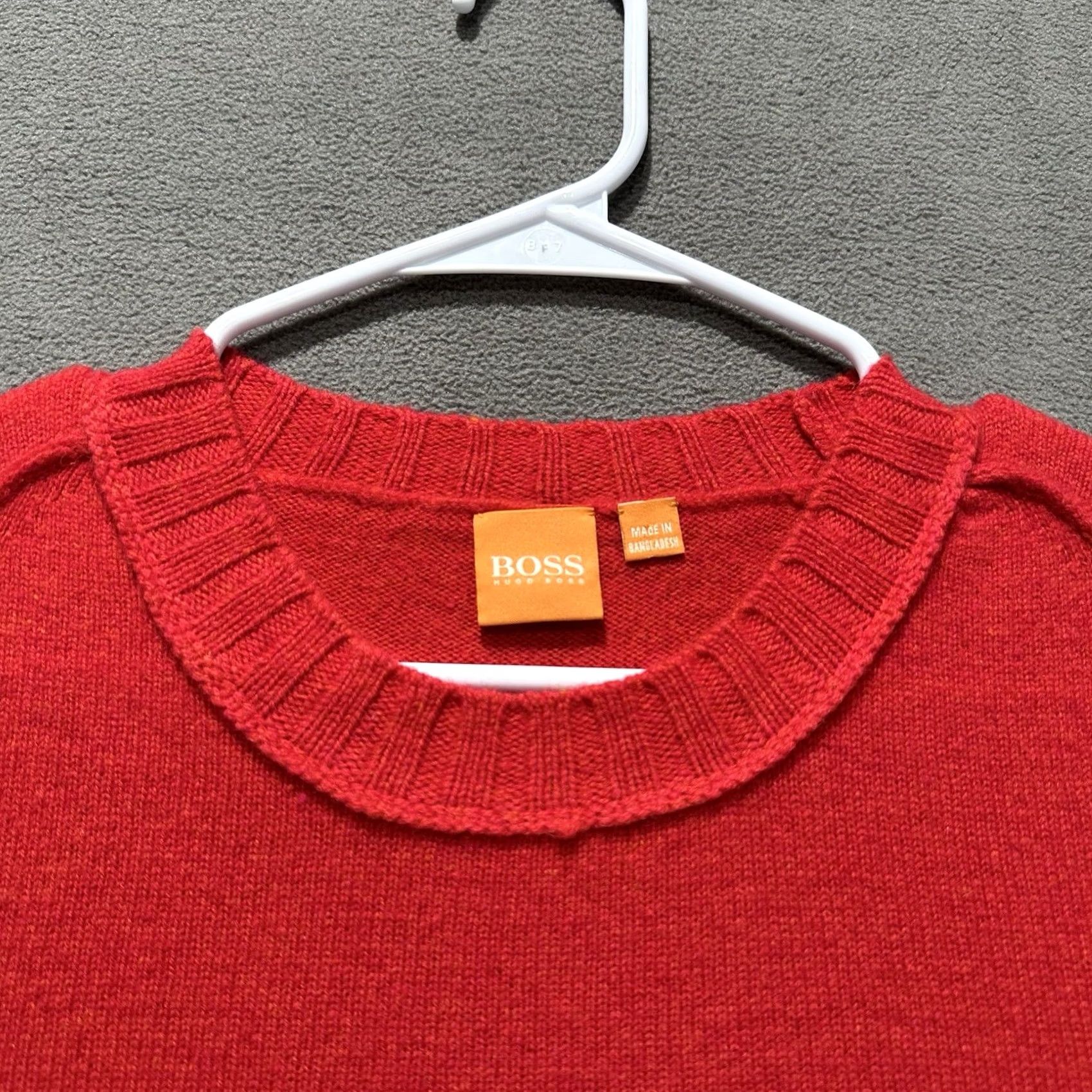 Hugo Boss HUGO BOSS Sweater Mens S Red Virgin Wool Crew Neck Knit Inside Out Seam Size US S / EU 44-46 / 1 - 3 Thumbnail