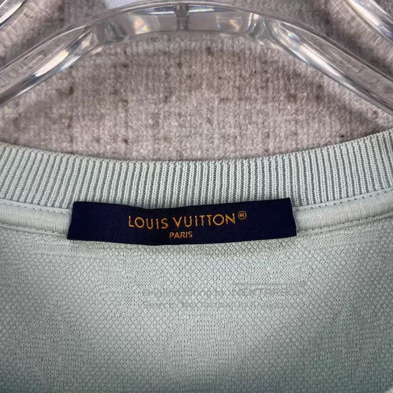 Louis Vuitton Louis Vuitton Monogram dark print print pocket crew neck s Size US L / EU 52-54 / 3 - 4 Thumbnail