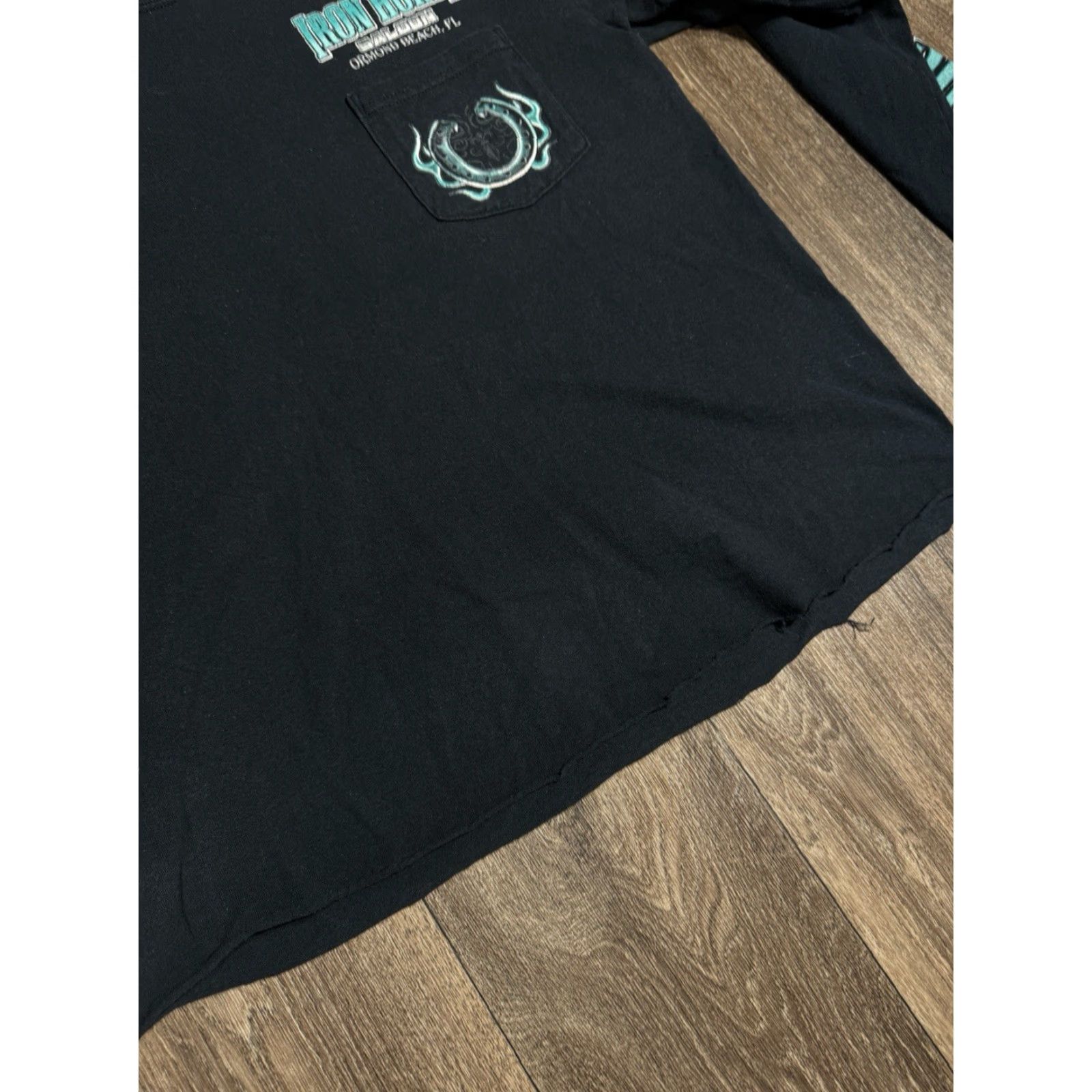 Gildan VINTAGE Iron Horse Saloon Biker Motorcycle Grunge Cyber Goth Grunge Black Y2K Tee VTG Gildan T-Shirt Long Sleeve M Black Mens/Womens Size US M / EU 48-50 / 2 - 8 Thumbnail