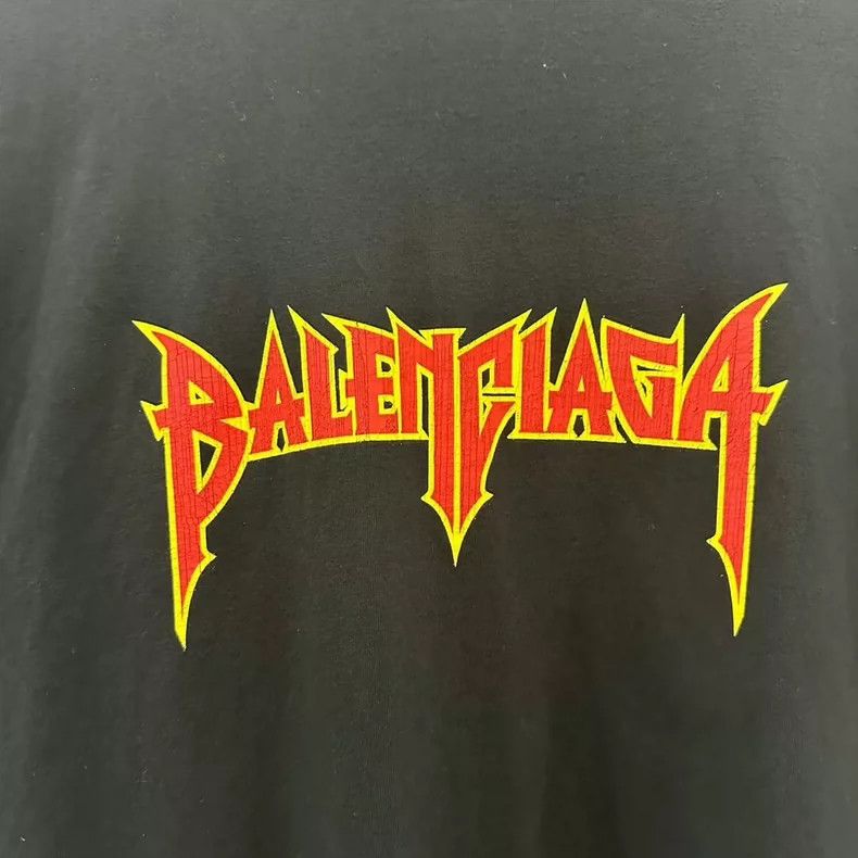 Balenciaga Balenciaga Rock Printed Fire Destruction Letter Logo Short Size US S / EU 44-46 / 1 - 4 Thumbnail