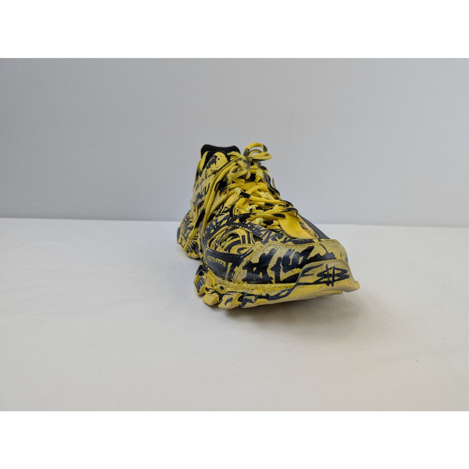 Balenciaga o1rshd1 Graffiti Dirty Track Texture Mesh Sneakers in Yellow Size US 12 / EU 45 - 2 Thumbnail