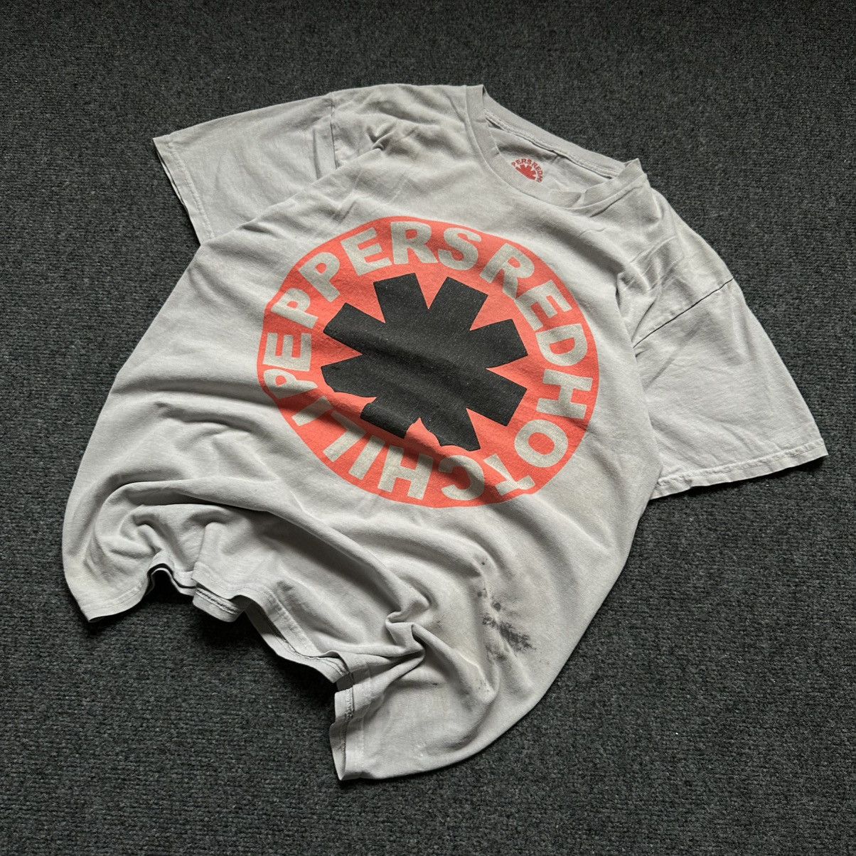 Japanese Brand VTG Japanese Style Red Hot Chilli Peppers T-shirts Size M Size US M / EU 48-50 / 2 - 1 Thumbnail