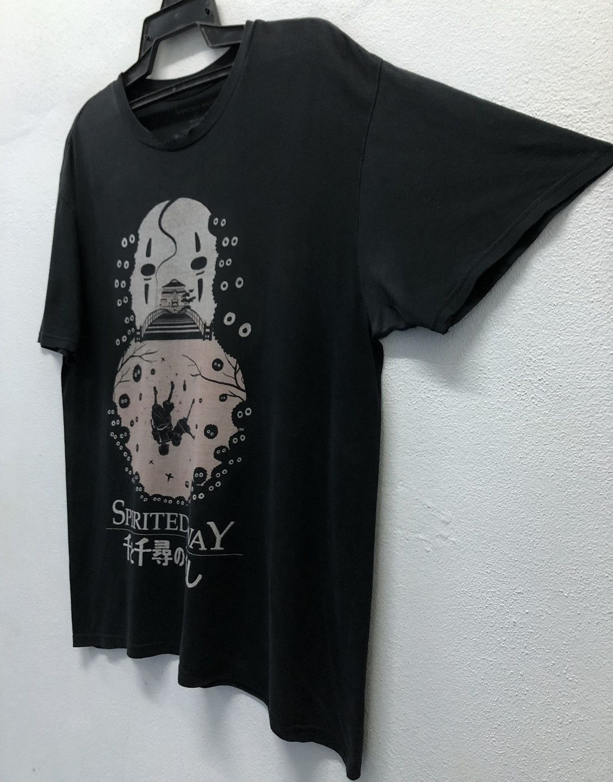 Anime Heru Universe Studio Ghibli Movie Spirited Away T-Shirt Size US L / EU 52-54 / 3 - 5 Thumbnail