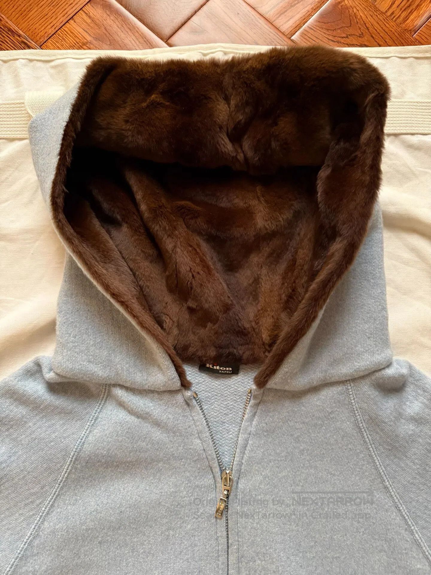 Kiton Kiton Cashmere Mink Hooded Coat S. Size US S / EU 44-46 / 1 - 3 Thumbnail
