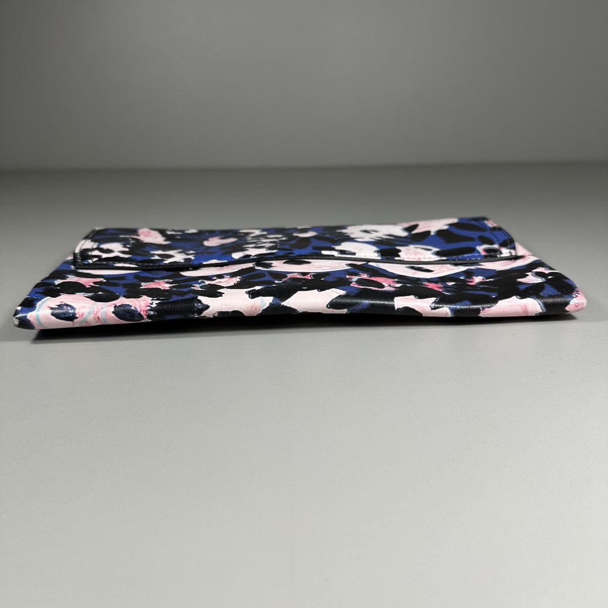 Marni MARNI Ecoleather Abstract Flower Blue Clutch Bag Size ONE SIZE - 5 Thumbnail