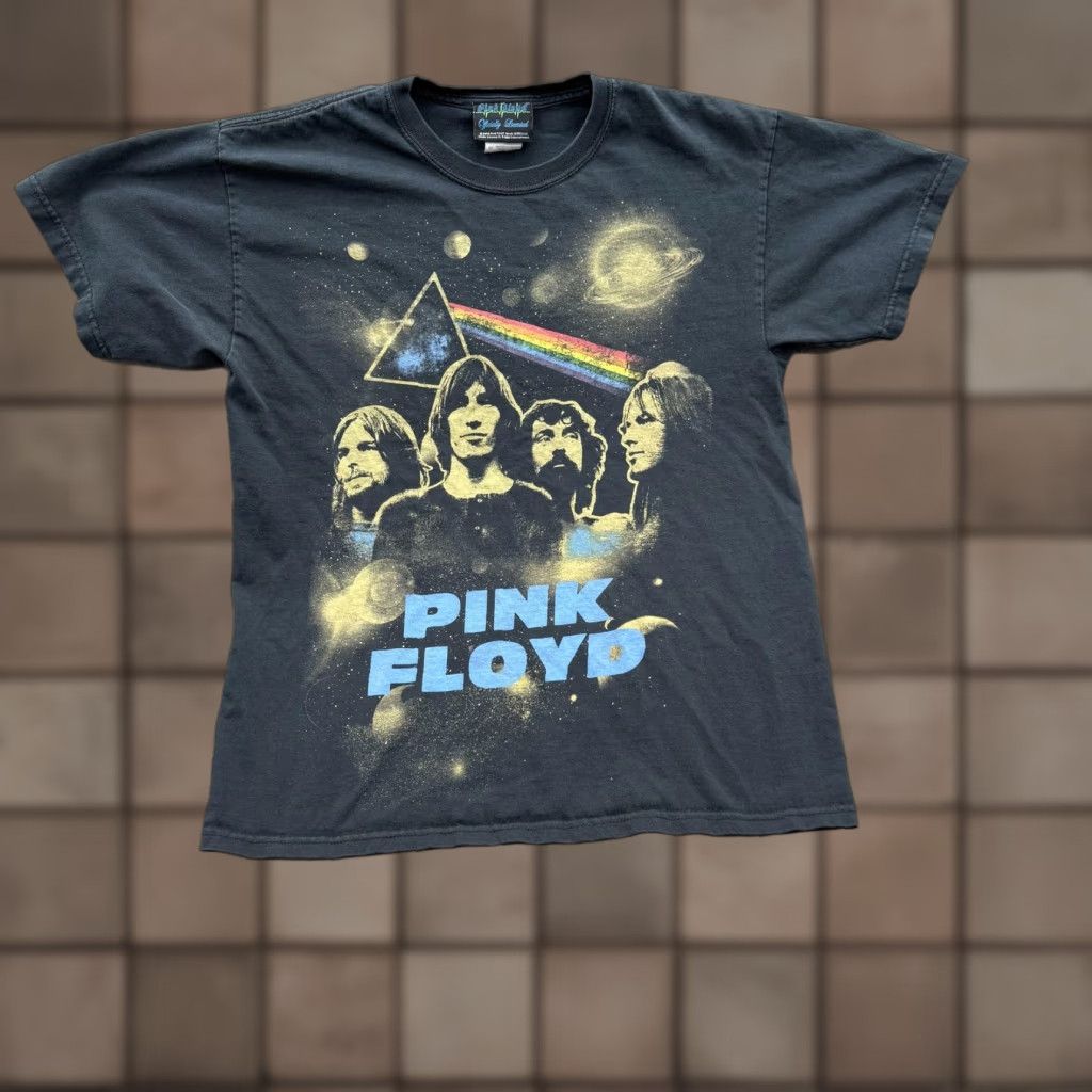 Vintage Pink Floyd Shirt Mens Medium Black Band Graphic Tee Dark Side Moon Space Galaxy Size US M / EU 48-50 / 2 - 1 Thumbnail