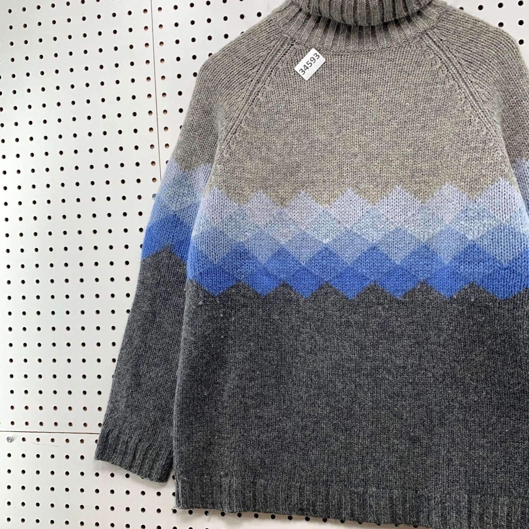 Vintage VINTAGE Paris Sports Club Sweater Womens Medium Gray Knit Wool Mohair 22x26.5 Size M / US 6-8 / IT 42-44 - 3 Thumbnail