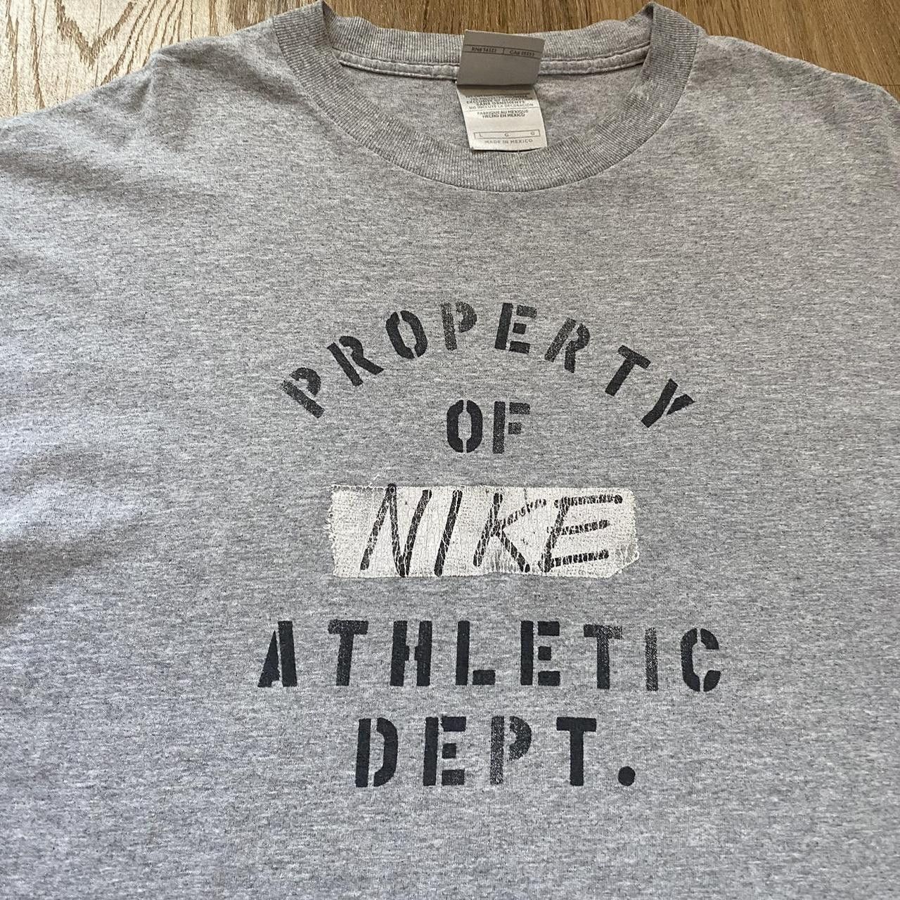 Nike 2000s Grey Nike Athletic Vintage y2k Boxy T-shirt Size US L / EU 52-54 / 3 - 2 Thumbnail
