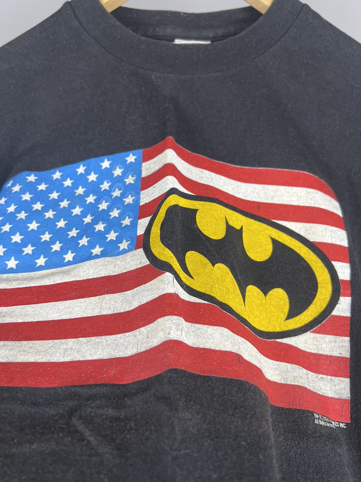 DC Comics Vintage 1989 Batman USA Flag Logo Stanley Desantis Tee RARE Size US M / EU 48-50 / 2 - 4 Thumbnail
