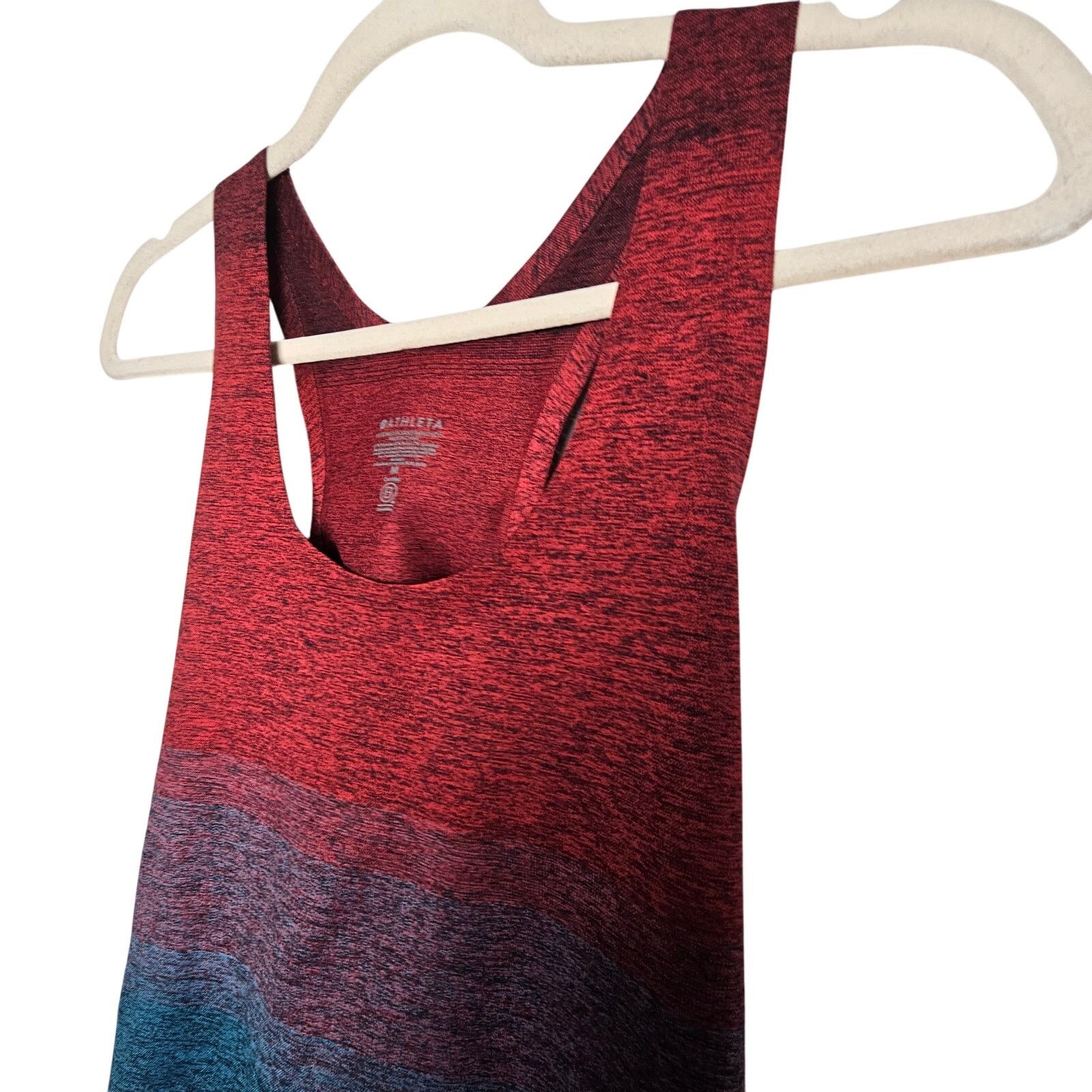 Athleta Athleta Womens Ombre Relay Tank Sz M Yoga Stretch Gym Dance Size M / US 6-8 / IT 42-44 - 4 Thumbnail