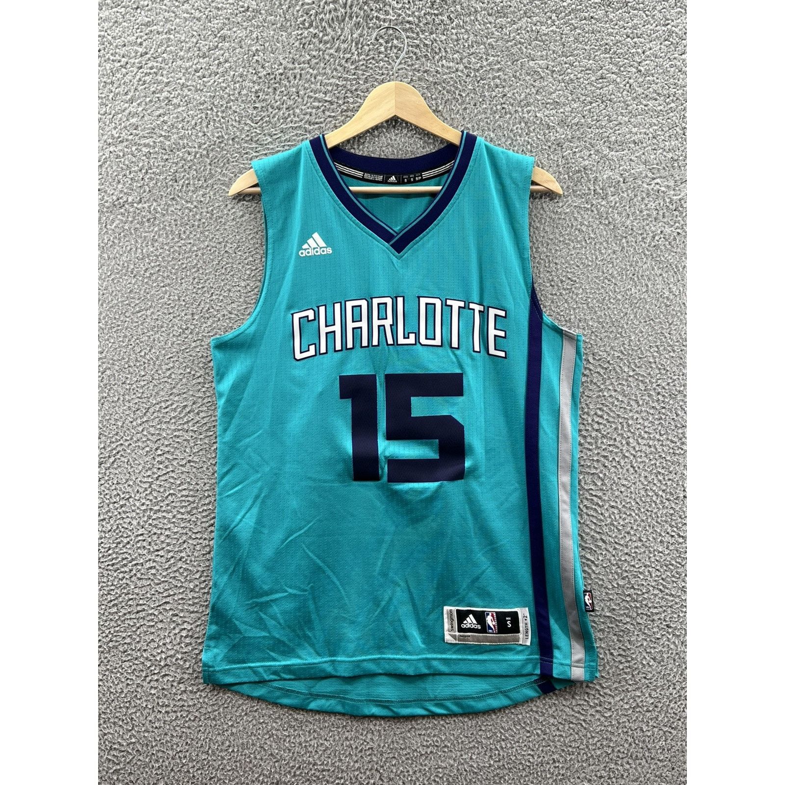 Adidas Adidas Charlotte Hornets Kemba Walker 2016 Swingman Jersey Size US S / EU 44-46 / 1 - 1 Thumbnail