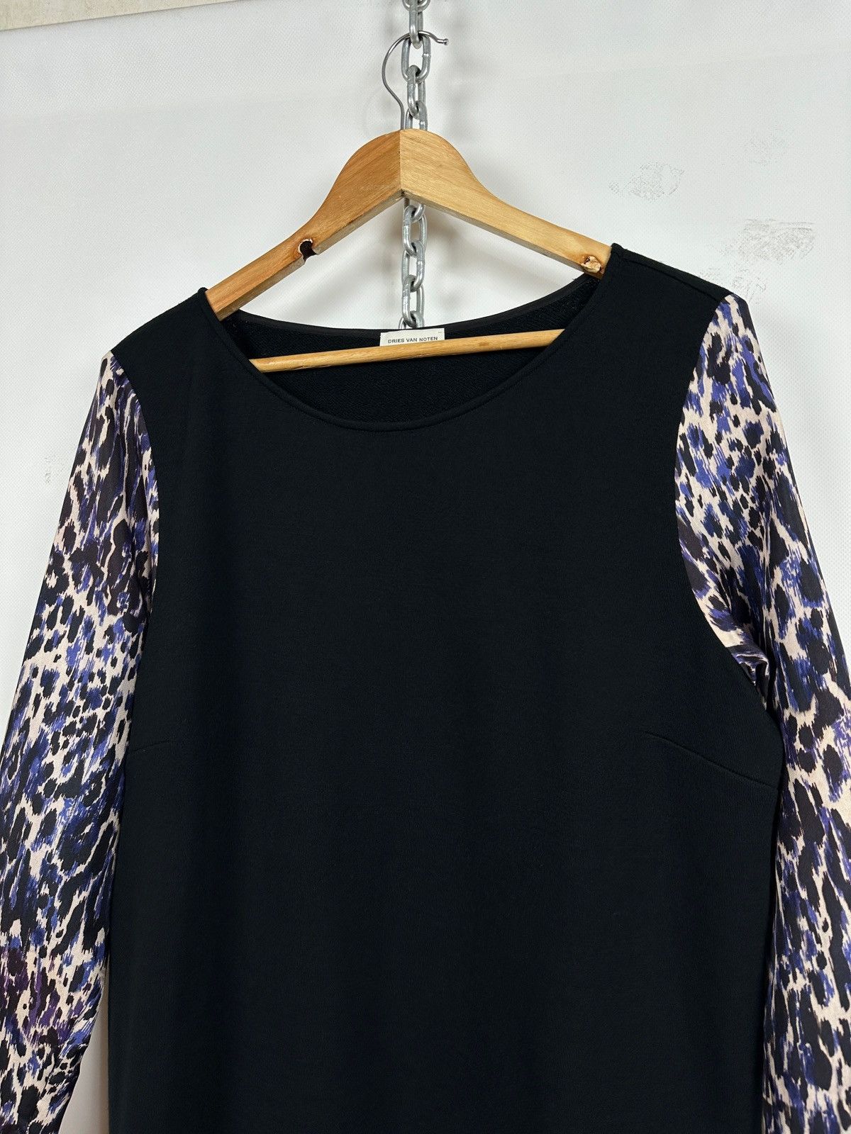Dries Van Noten Dries Van Noten Black Wool / Leopard Silk Sleeve Sweater Size M / US 6-8 / IT 42-44 - 4 Thumbnail
