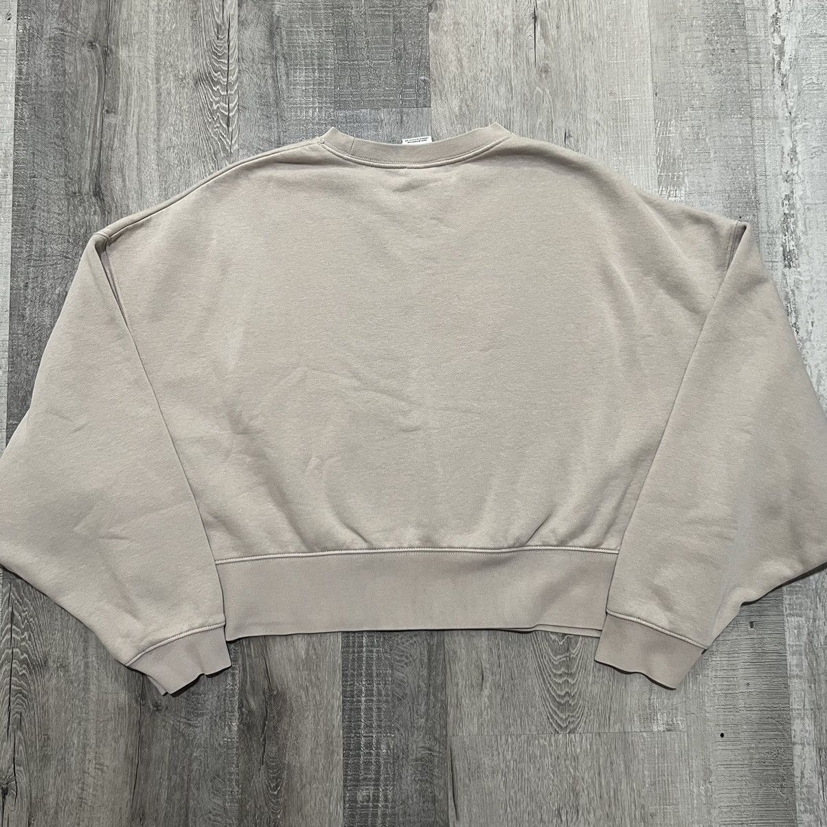 Nike Nike Centerswoosh Sweatshirt Womens Beige Cropped Crewneck Size M / US 6-8 / IT 42-44 - 3 Thumbnail