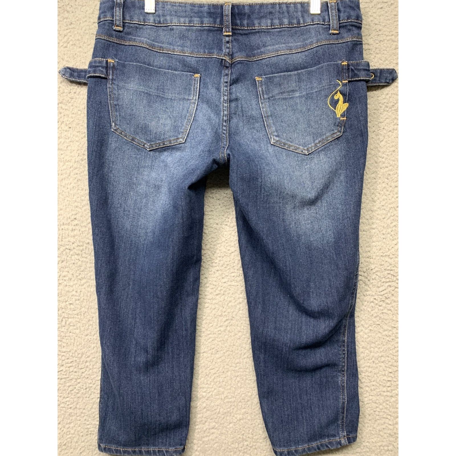 Vintage Phat Fashions Denim Capris Women’s Size 11 Blue Stretch Buckles Silver Label Capris Women’s Size 11 Blue Stretch Buckles Silver Label Size ONE SIZE - 4 Thumbnail
