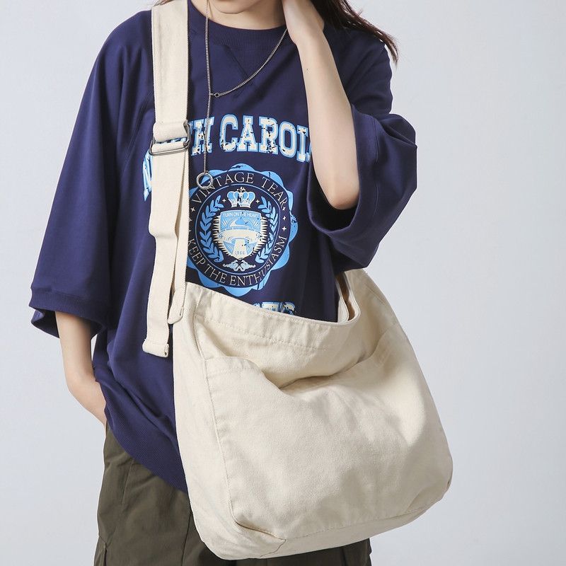 Japanese Brand Crossbody Bags Size ONE SIZE - 2 Thumbnail