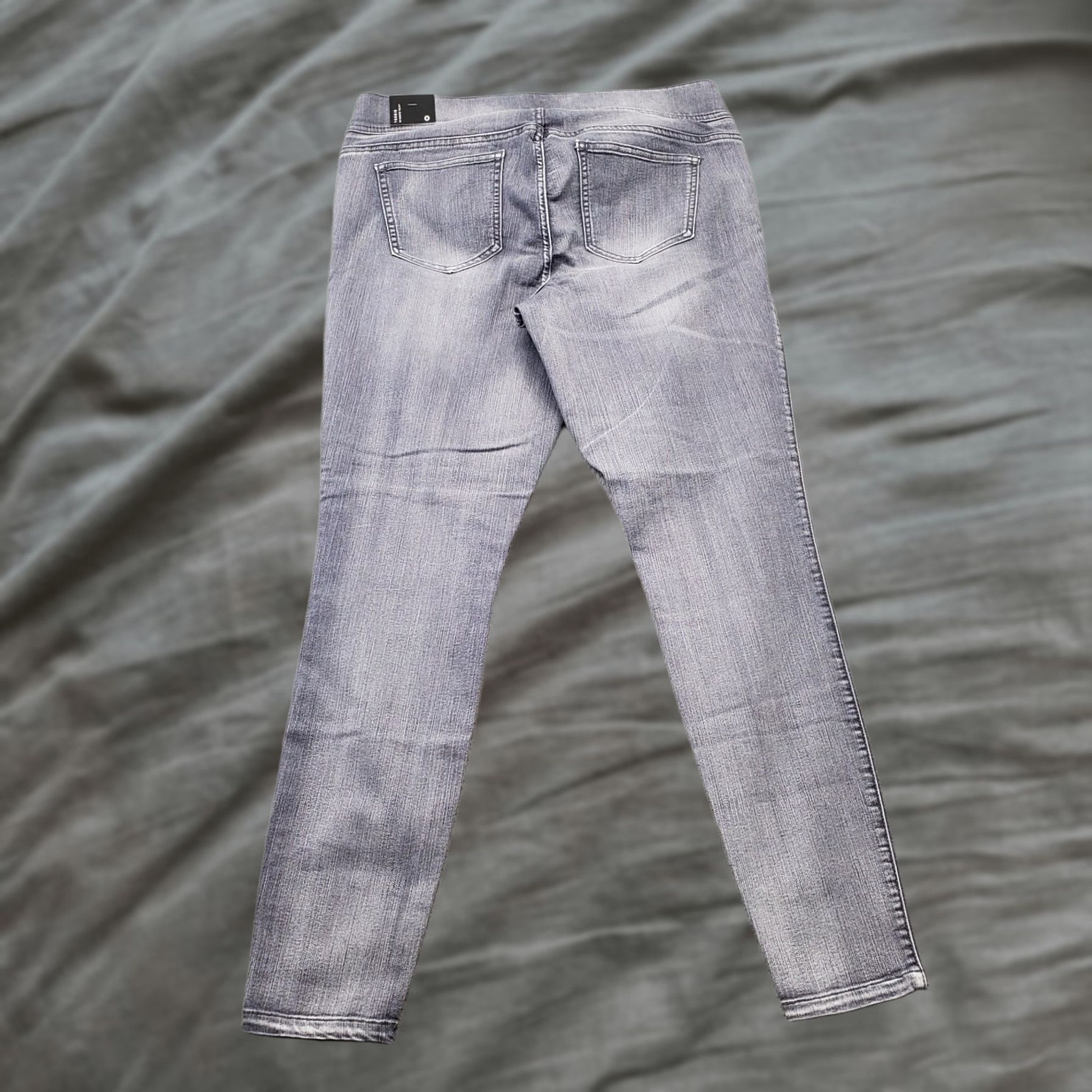 Torrid Torrid Jeans Women Size 0 Multi Denim Lean Skinny Stretch Pockets 28.5" Inseam 37.75" Outseam NWT Fall Spring Summer Winter Vintage: No Size 34" / US 12 / IT 48 - 1 Thumbnail