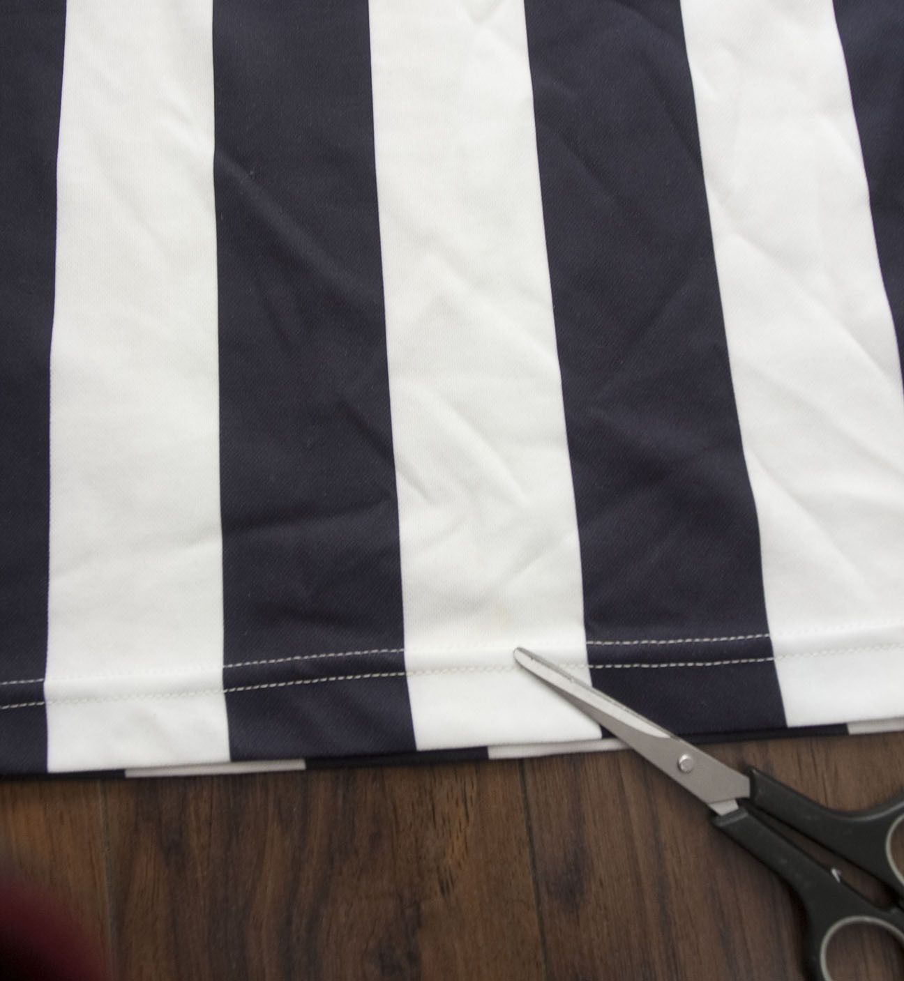 Other FK Partizan Belgrade Jersey Shirt Size L / XL Vintage Size US L / EU 52-54 / 3 - 4 Thumbnail