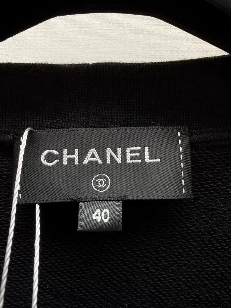 Chanel Chanel Astronaut Printed Sweatshirt Size S / US 4 / IT 40 - 2 Thumbnail
