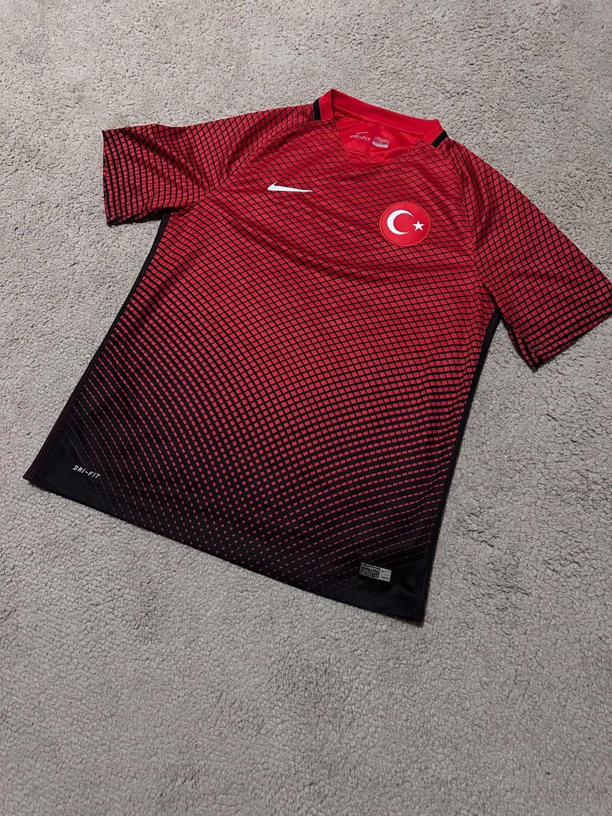 Nike Turkey 2016 2017 Home Football Shirt Soccer Jersey Nike Size US L / EU 52-54 / 3 - 2 Thumbnail