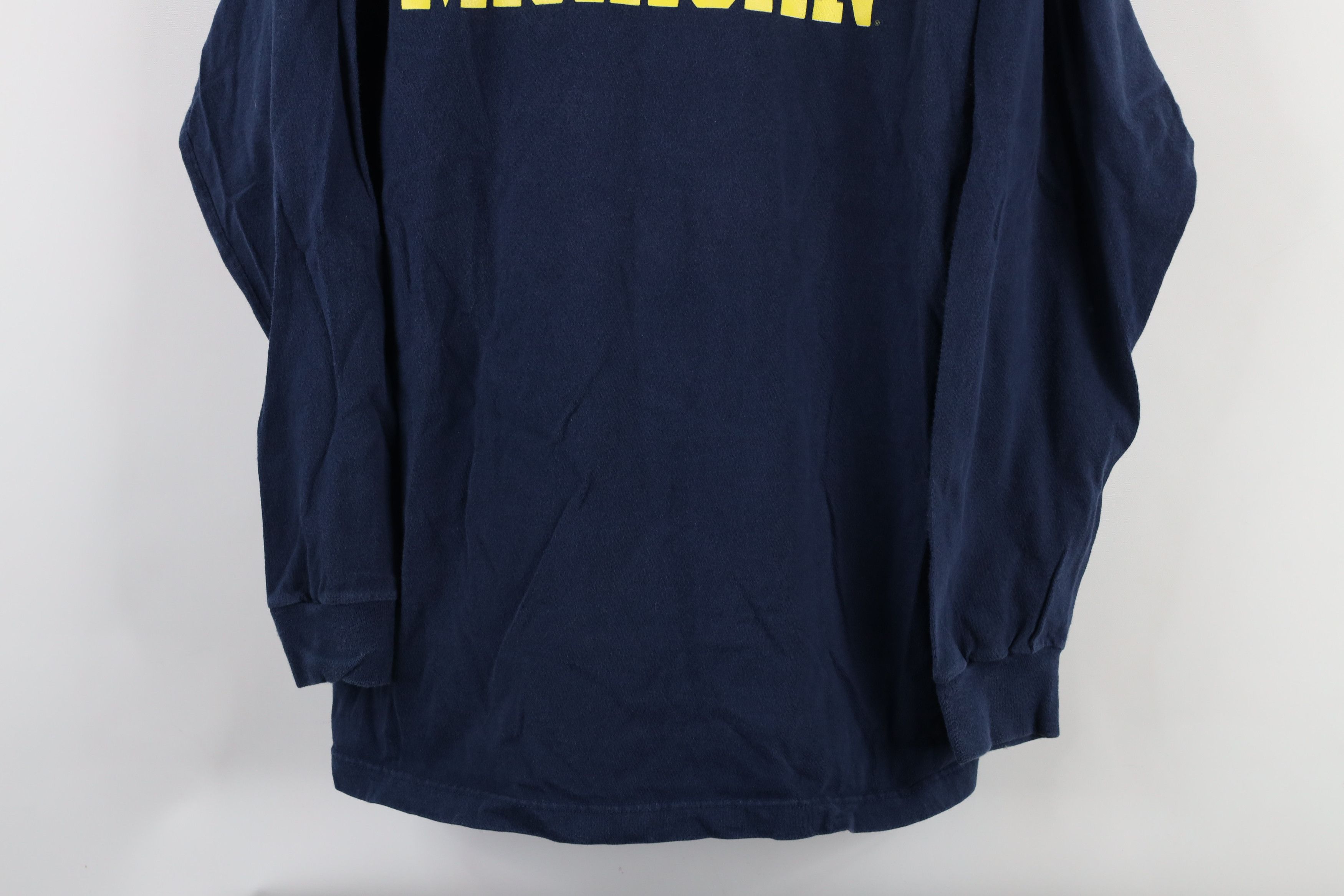 Vintage Vintage 90s University of Michigan Long Sleeve T-Shirt USA Size US L / EU 52-54 / 3 - 3 Thumbnail