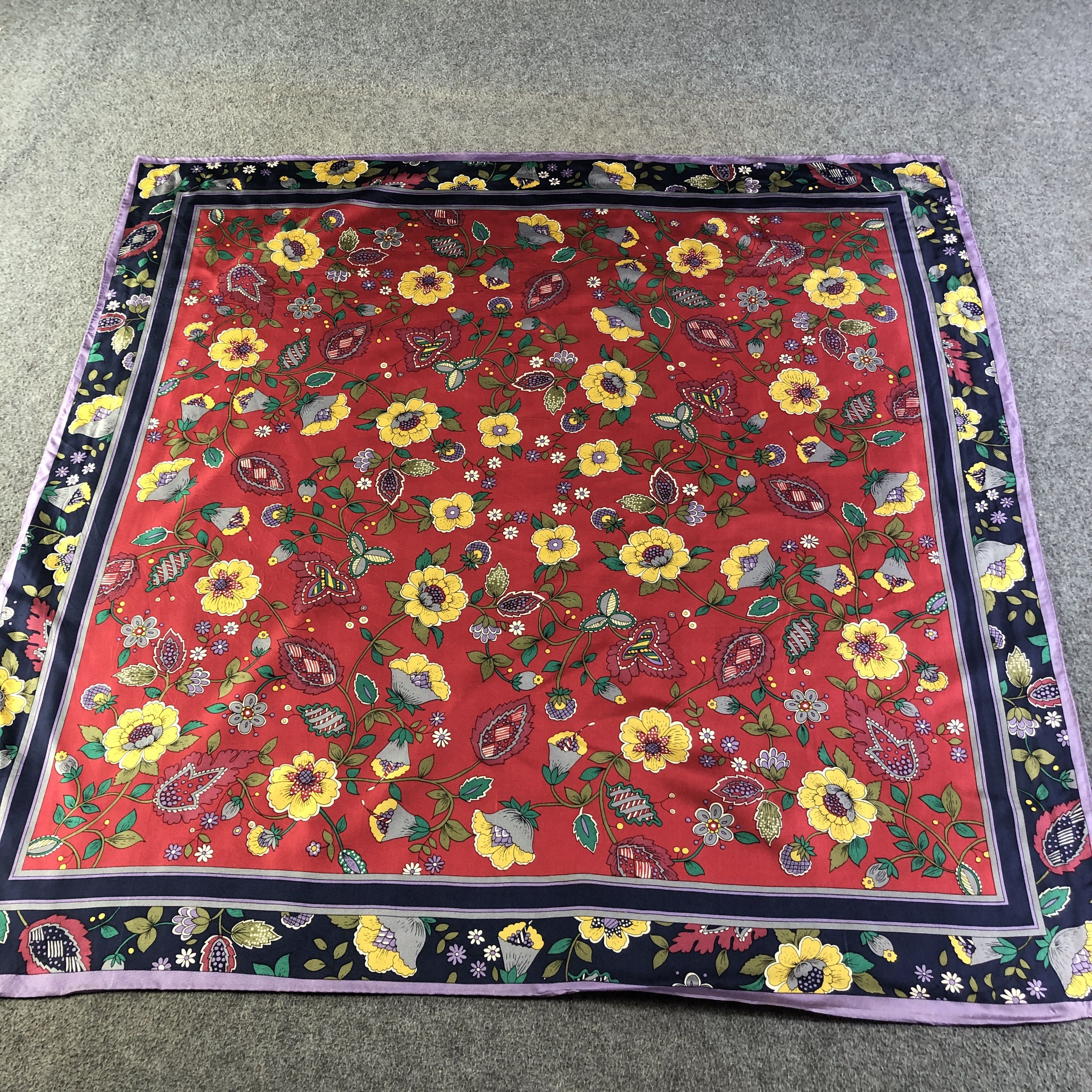 Vintage Floral Silk Scarf Hand Rolled Vintage Accessory M998 Size ONE SIZE - 2 Thumbnail