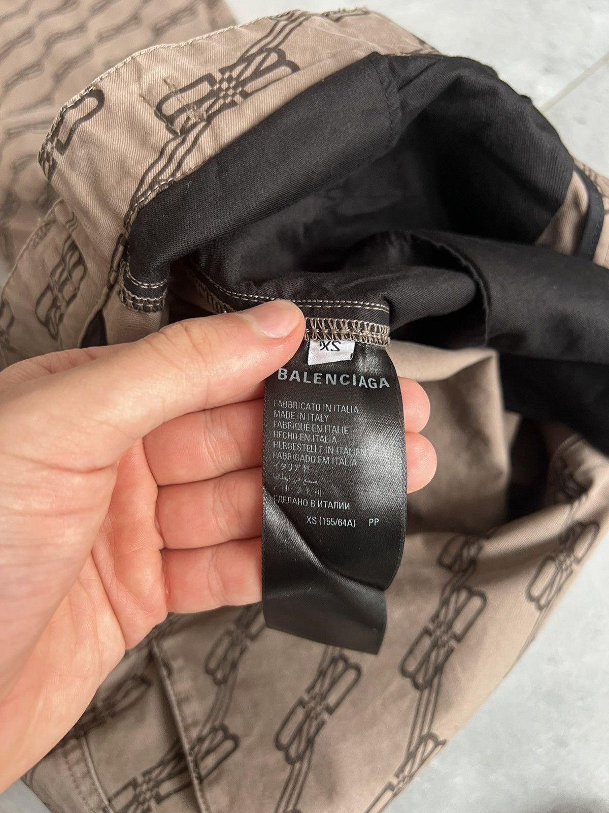 Balenciaga XS Detachable cargo pants Size US 30 / EU 46 - 7 Thumbnail