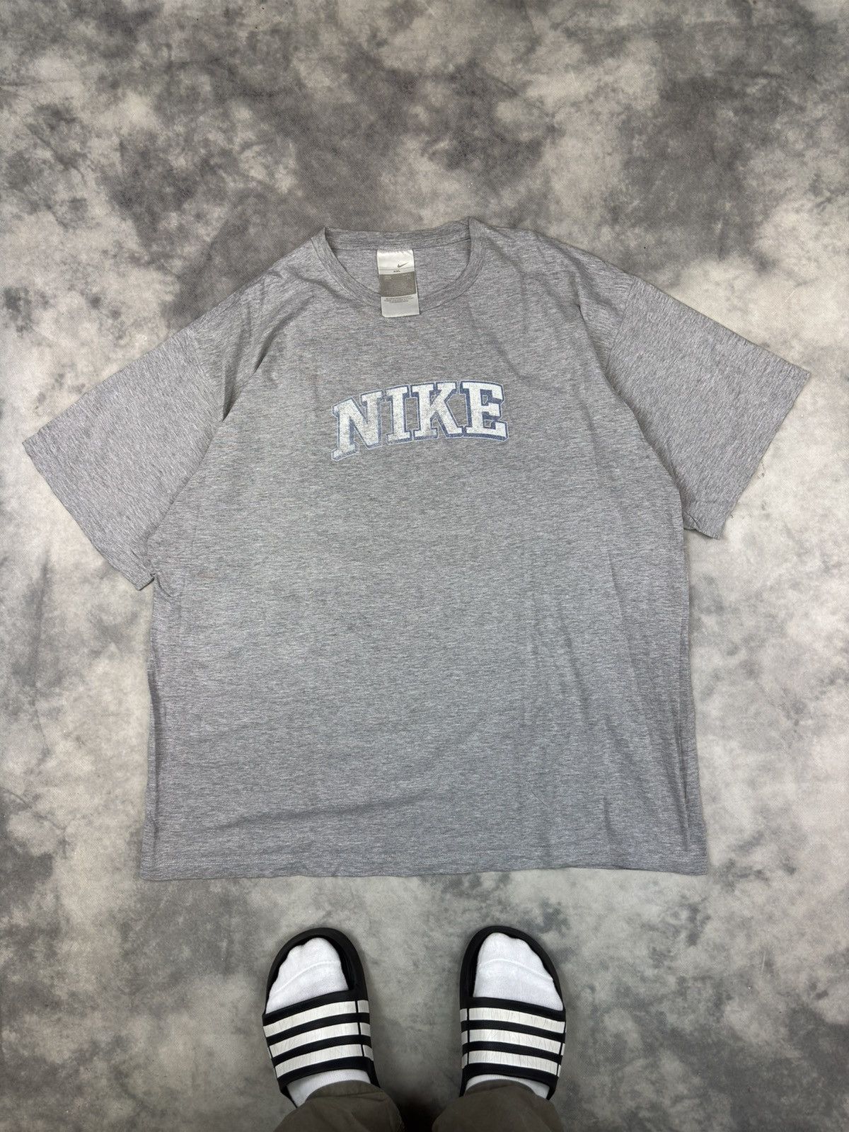 Nike × Vintage 90s Nike Spellout Vintage Y2K Oversized Retro Tee T-Shirt Size US XXL / EU 58 / 5 - 1 Thumbnail