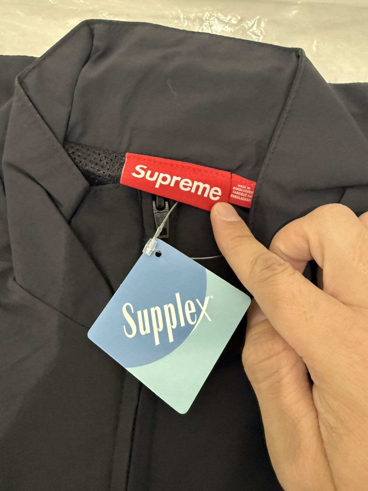 Supreme Supreme Logo Taping Track Jacket Black ( M ) SS26 Size US M / EU 48-50 / 2 - 9 Thumbnail
