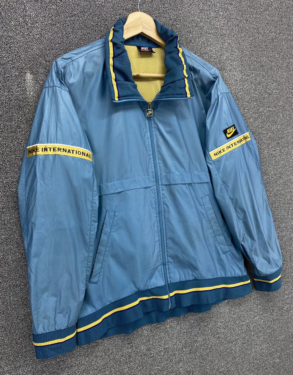 Nike Vintage 80s Nike International Light Jacket Size US M / EU 48-50 / 2 - 2 Thumbnail